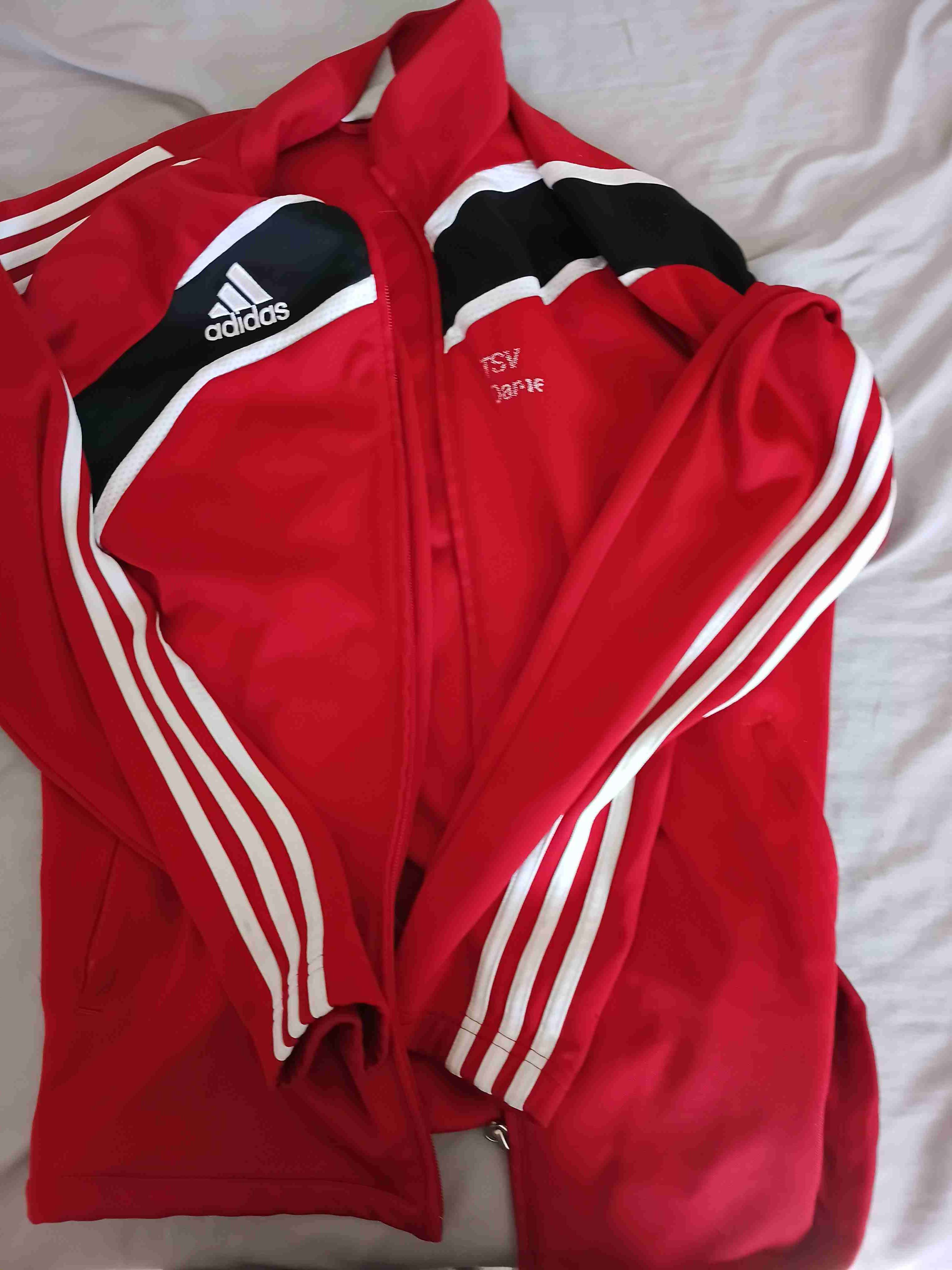 Chaqueta deportiva roja Adidas