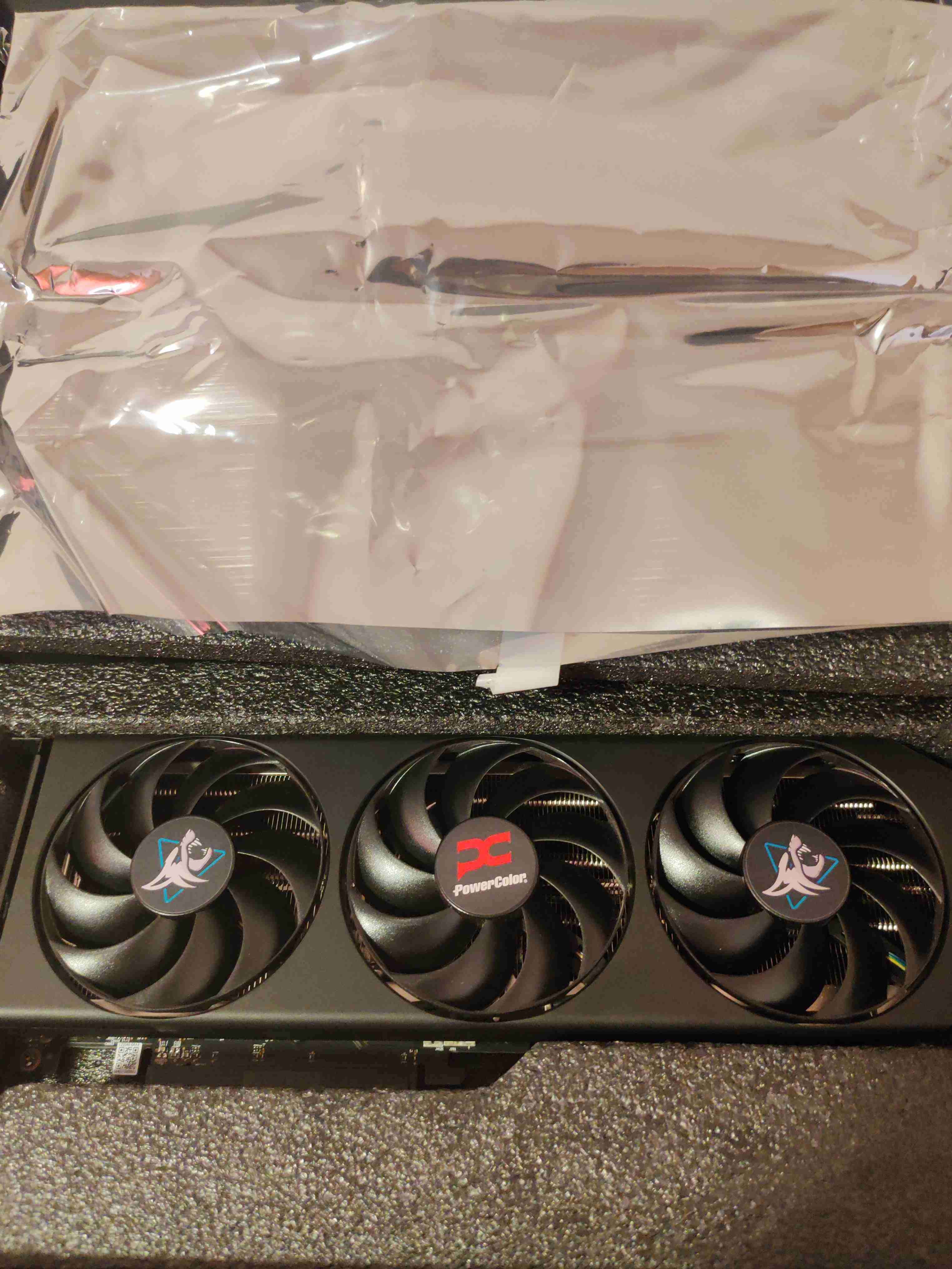 Tarjeta gráfica  RX 9060 XT 16GB - miniatura 3