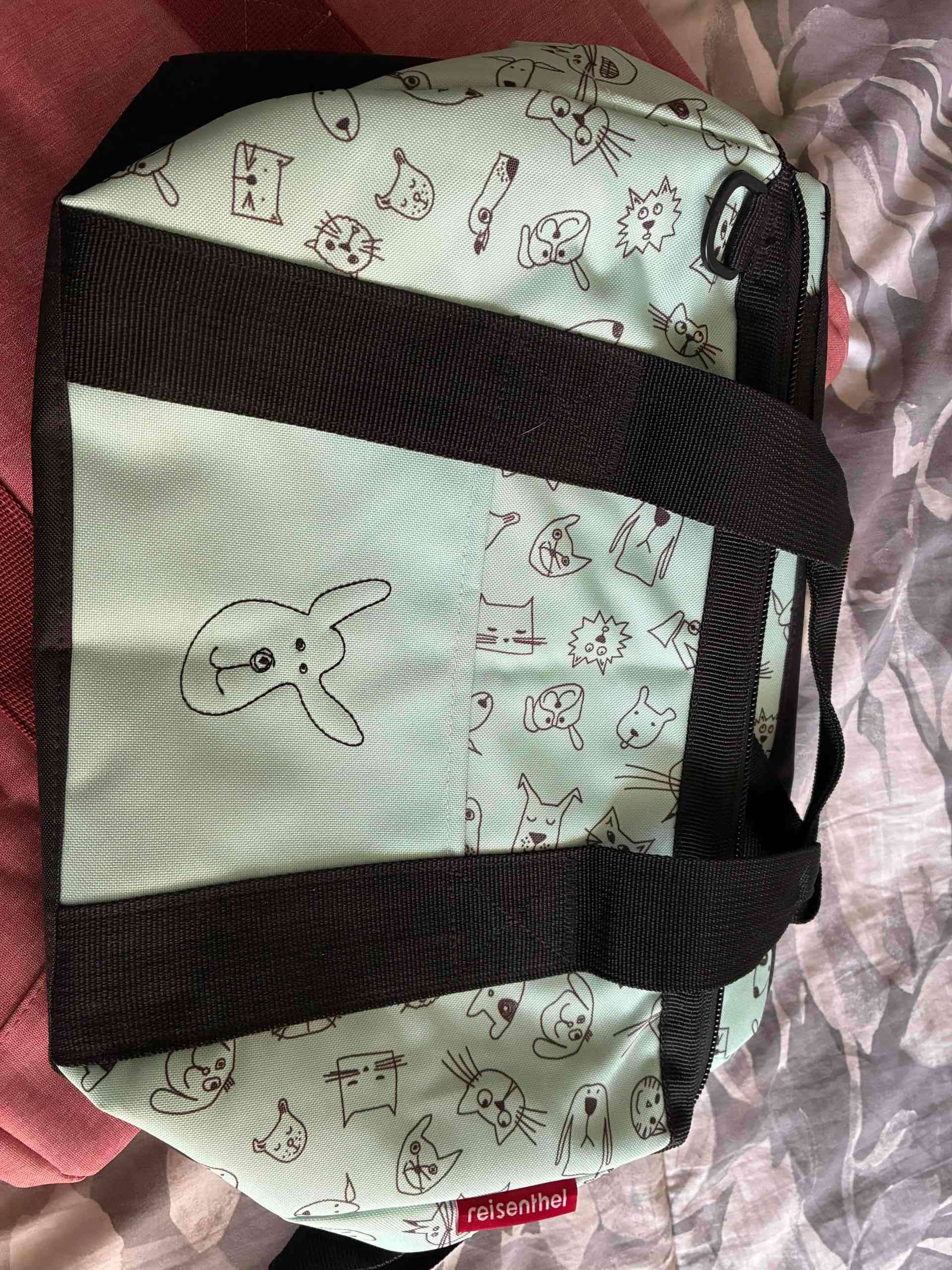 Bolso deportivo infantil color menta. Marca aleman - miniatura 3