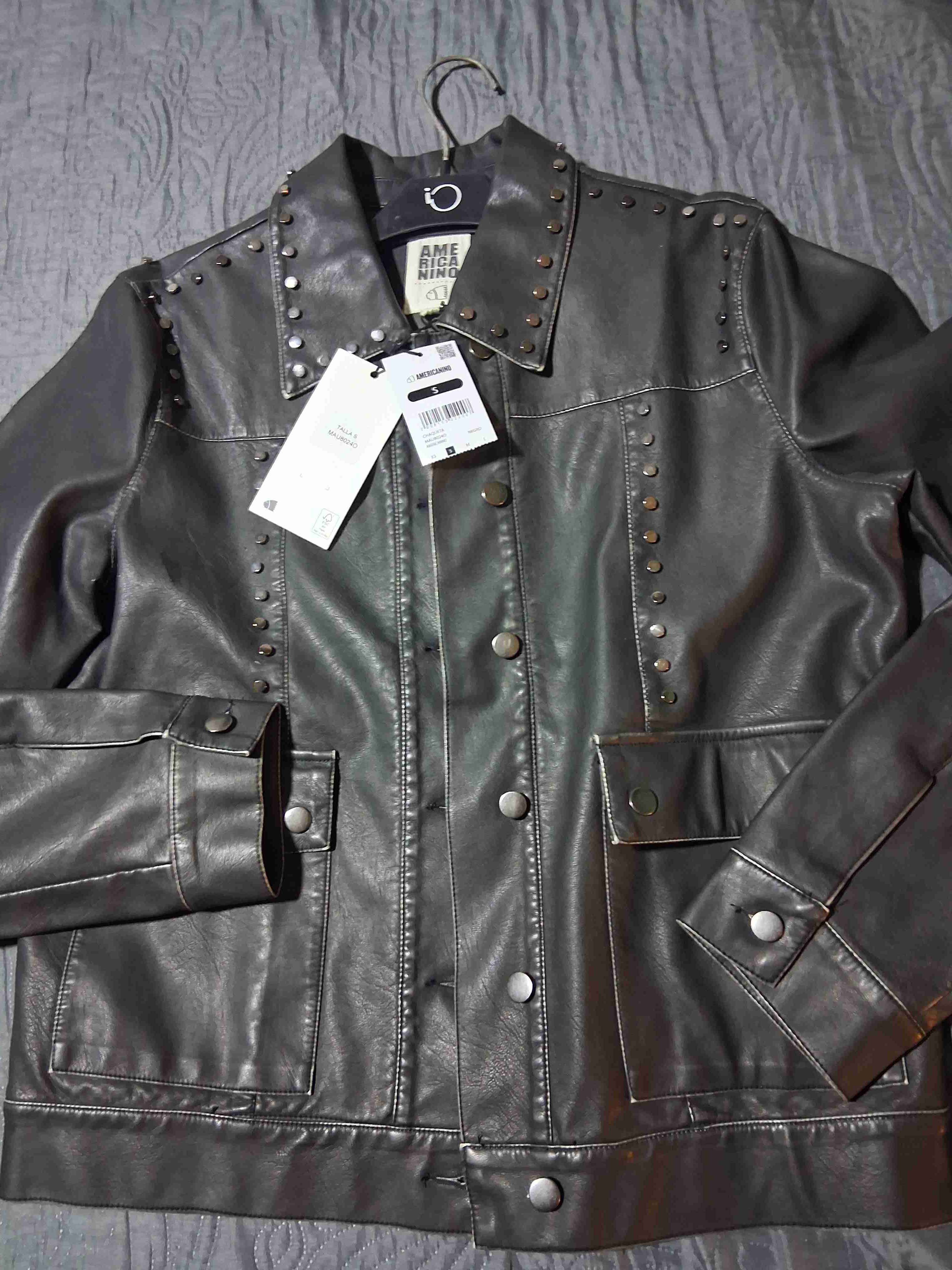 Chaqueta de cuero con tachas - miniatura 2