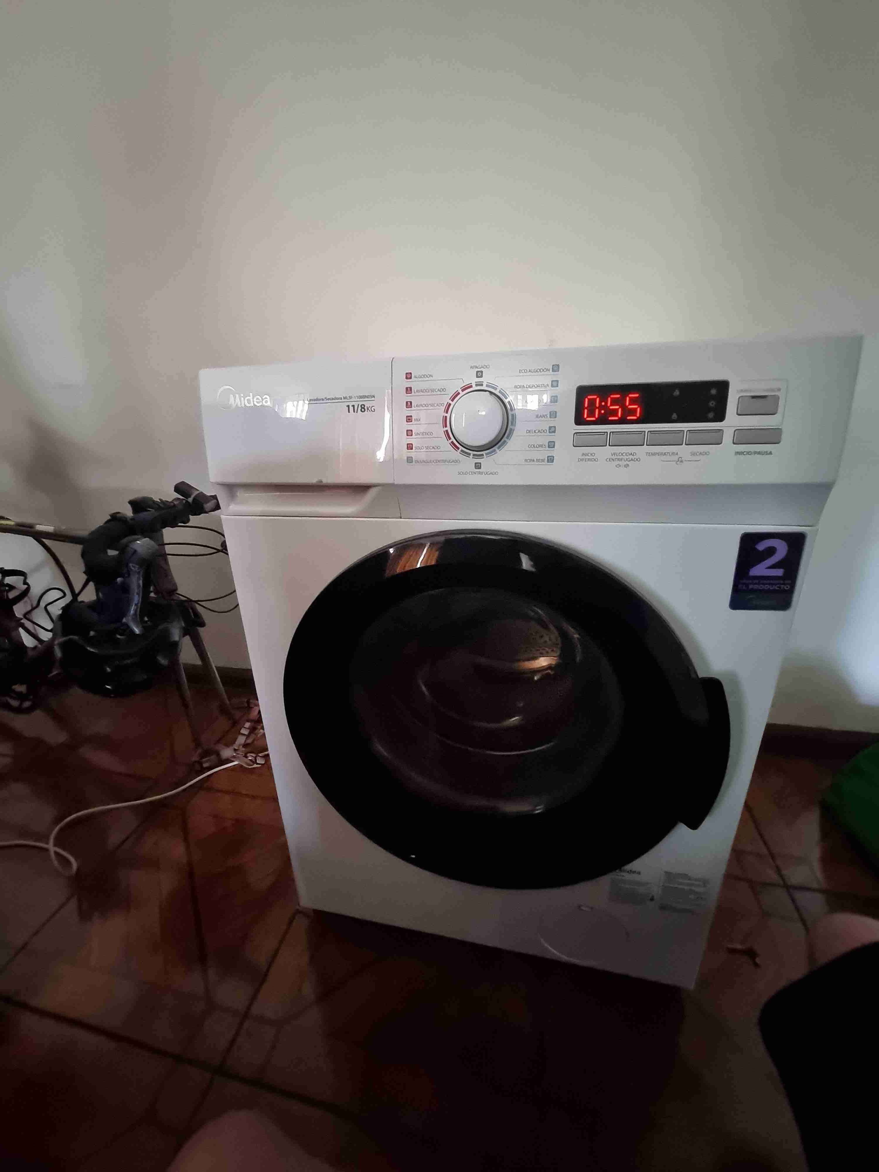 Lavadora secadora Midea 11/8 kg