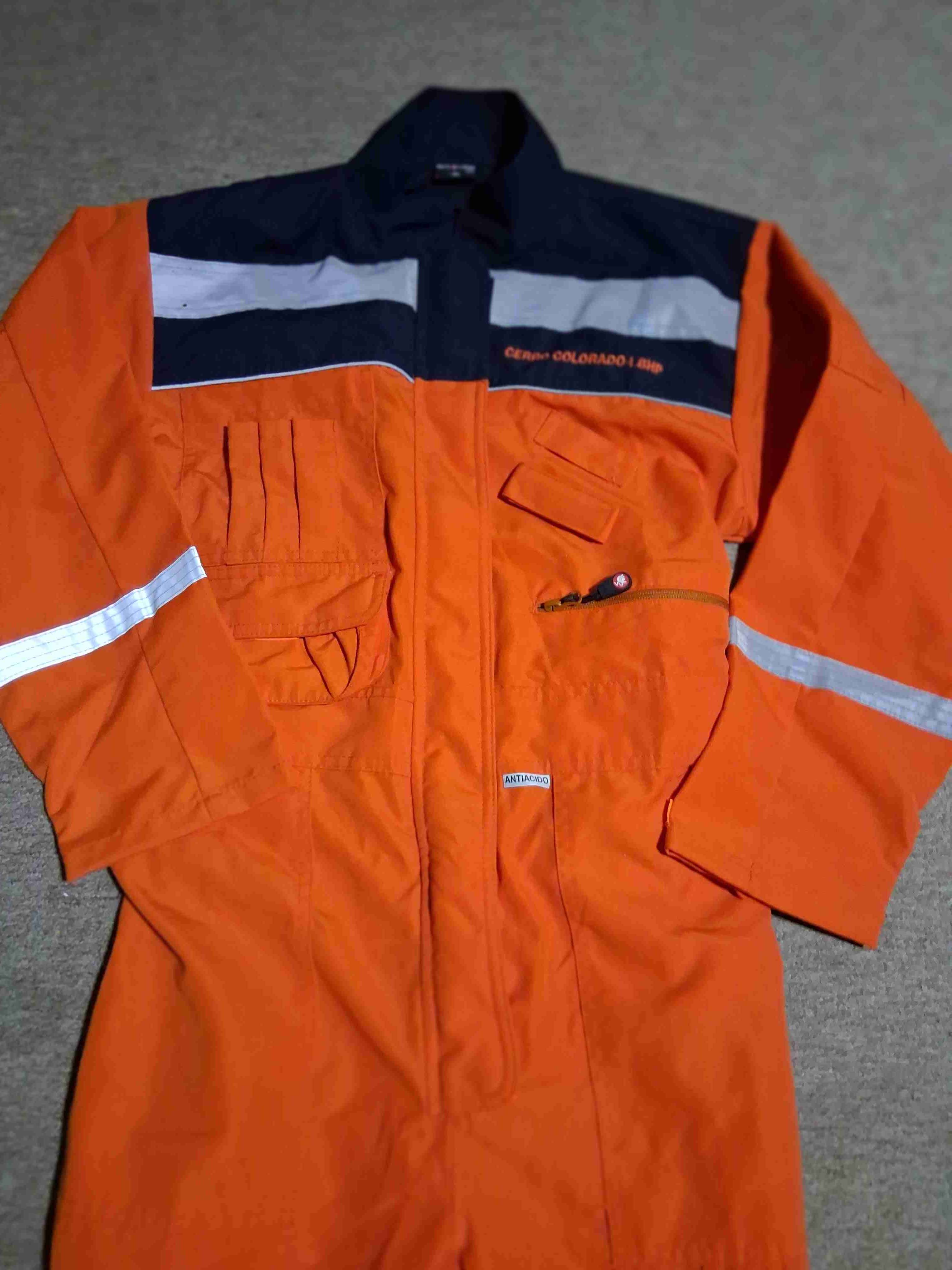 Overall de trabajo anaranjado