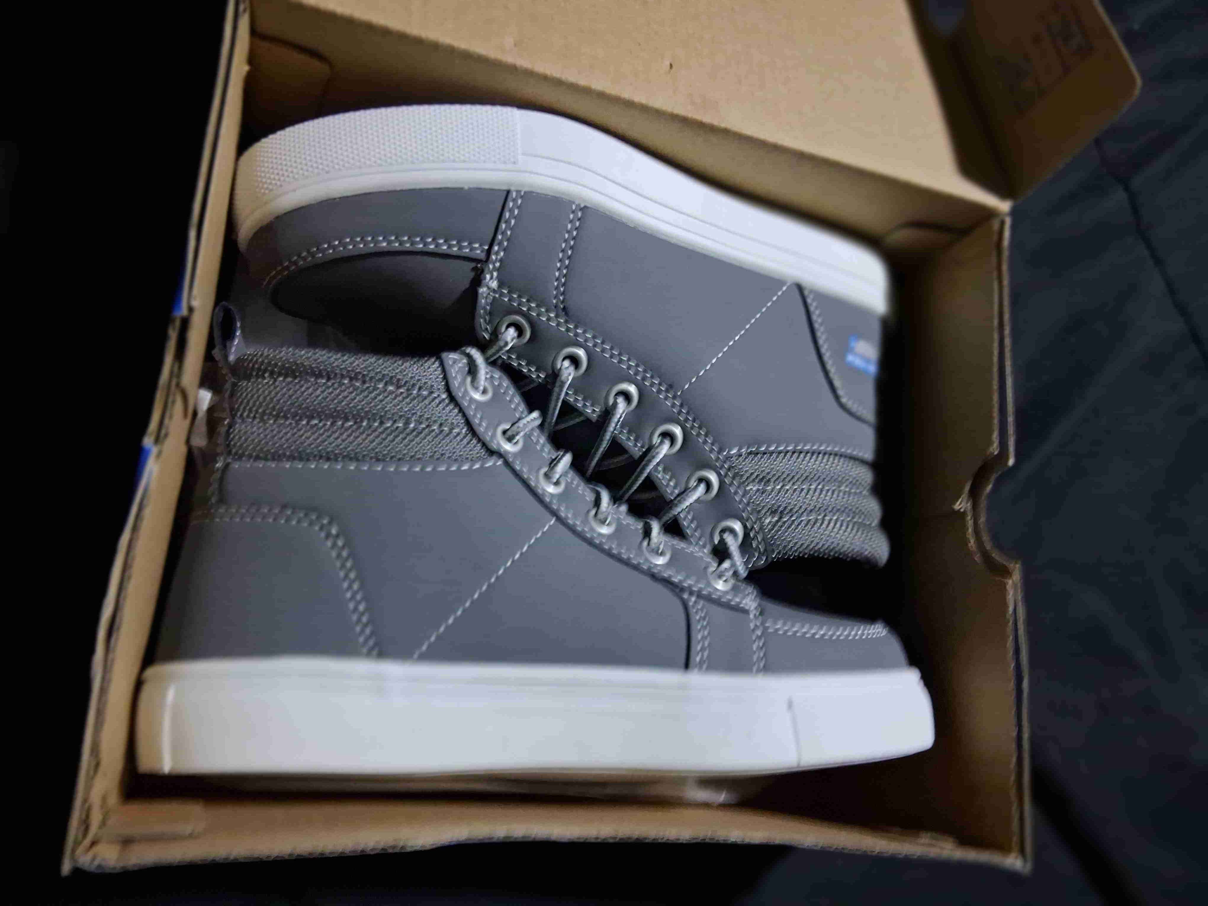 Zapatillas grises impermeables - miniatura 3