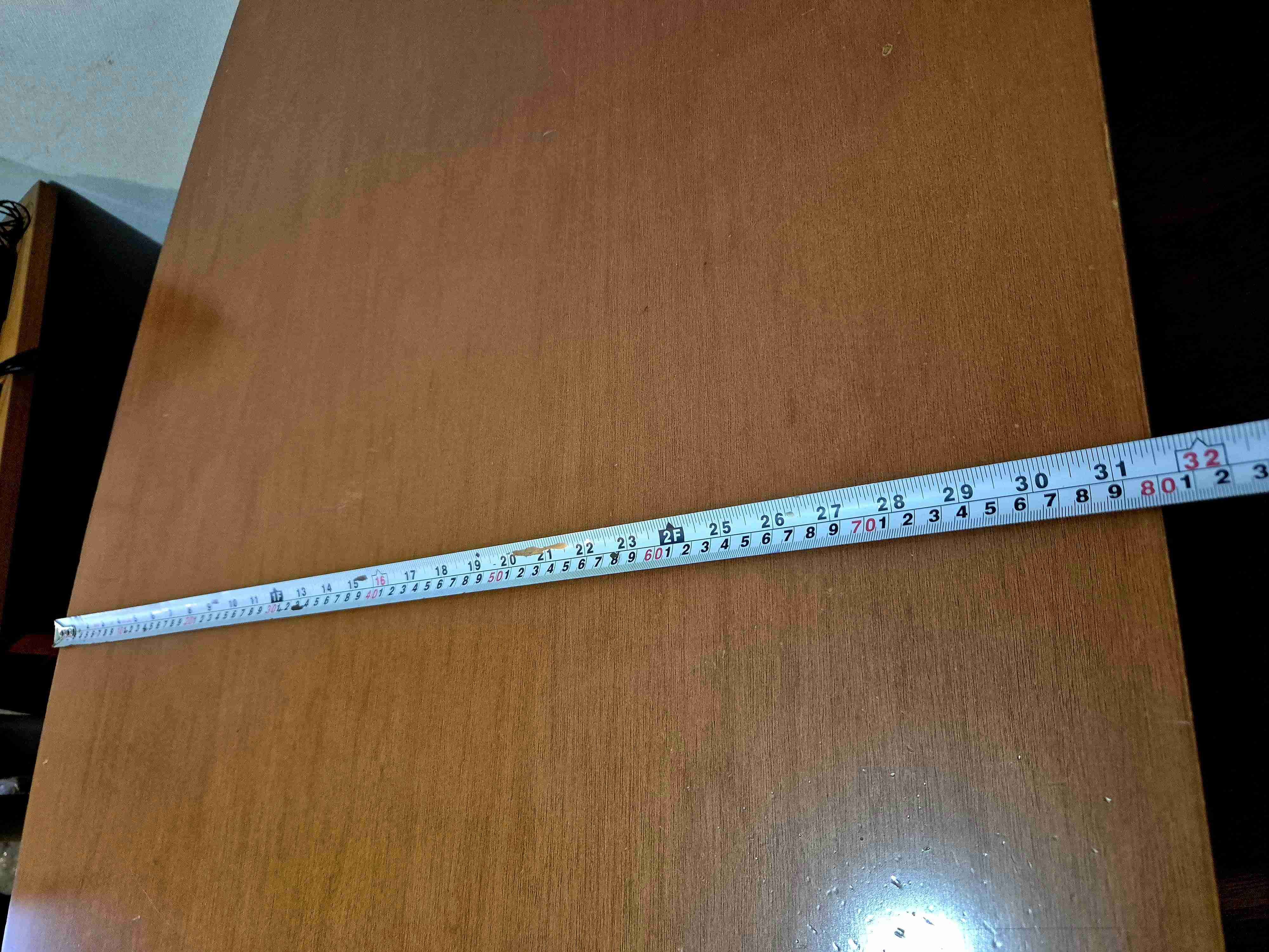 Escritorio amplio, madera noble y maciza. Retiro. - 6