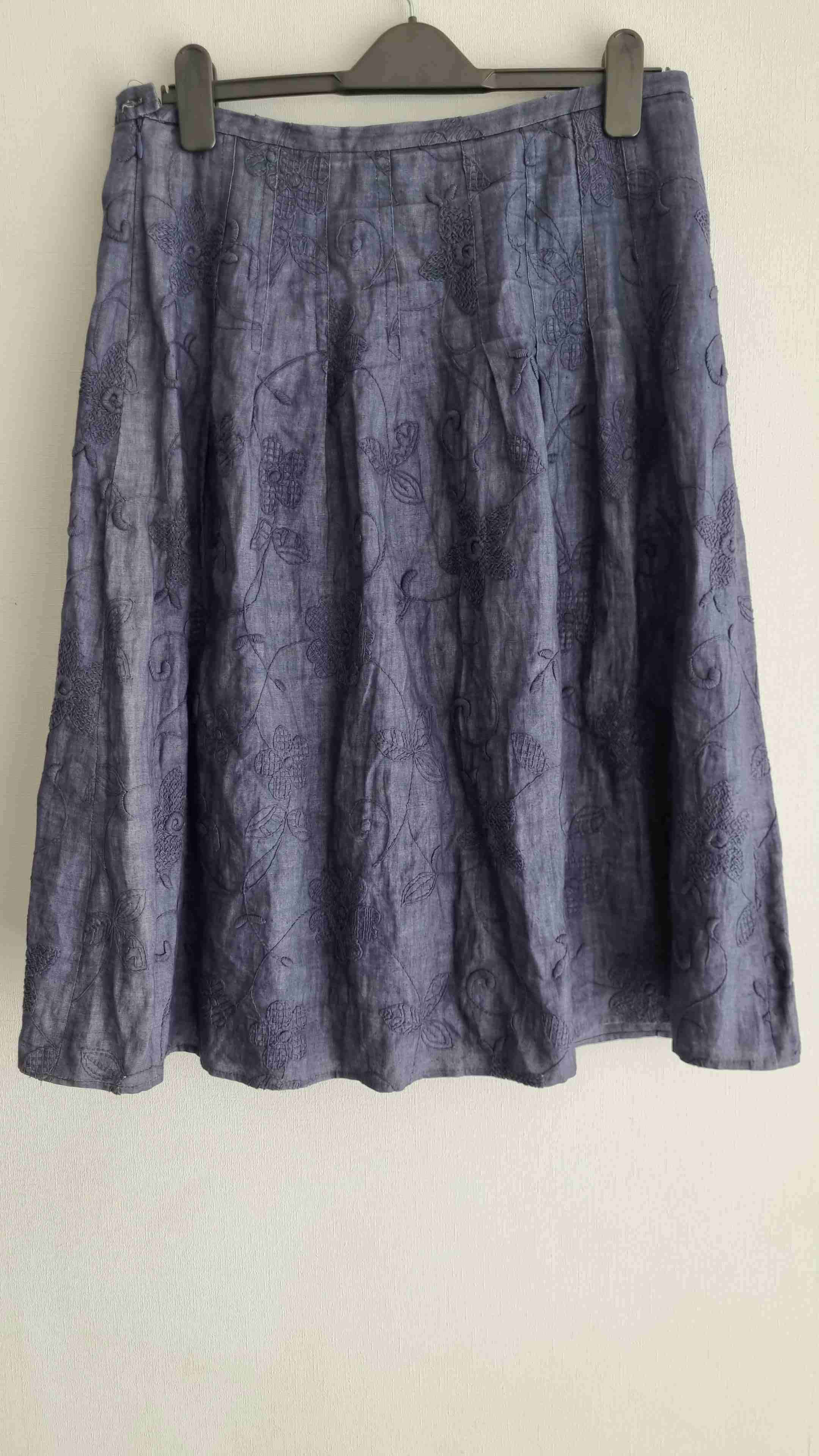 Falda exclusiva, azul con bordados, lino y algodon - miniatura 2