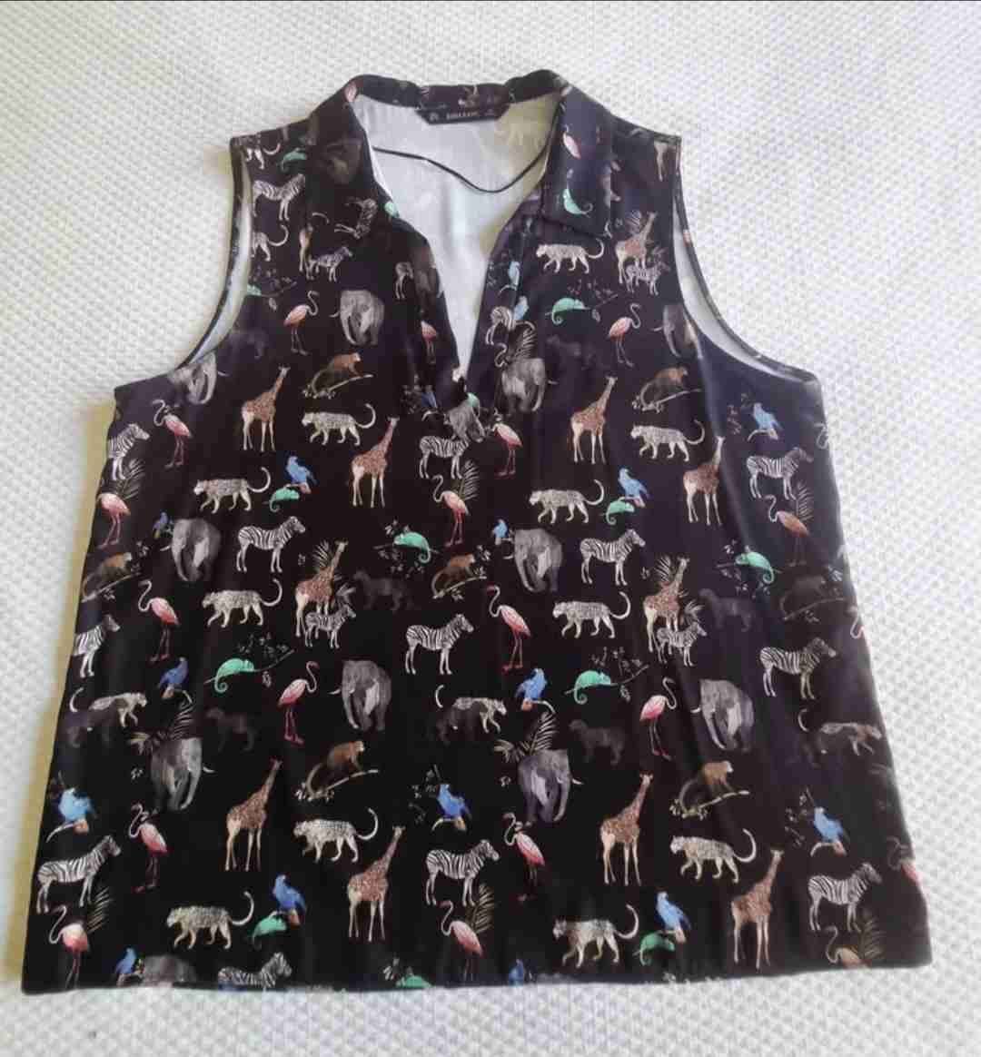 Blusa Zara,  estampada animal. Talla XL - miniatura 4