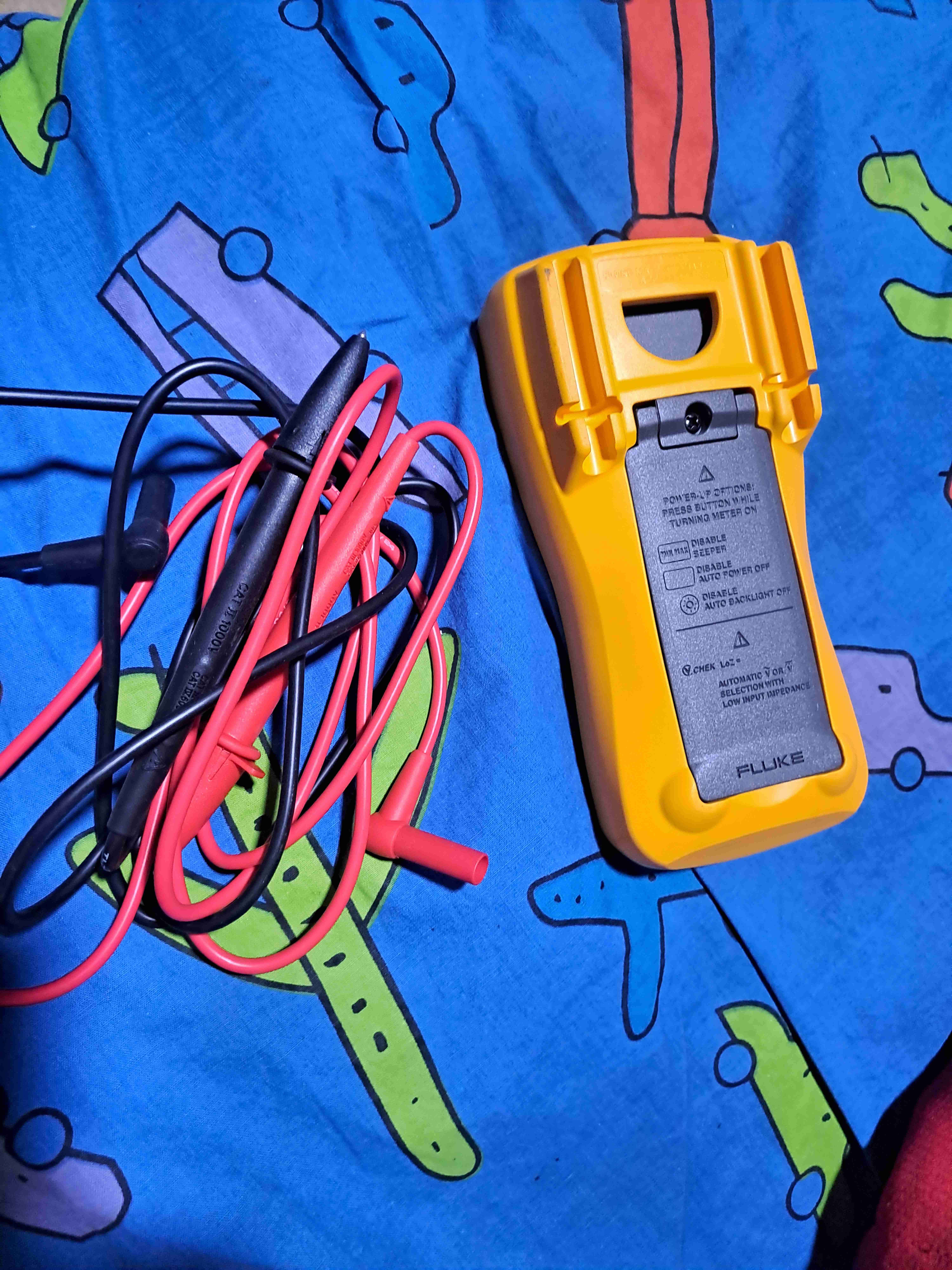 Multímetro Fluke 113 - miniatura 2