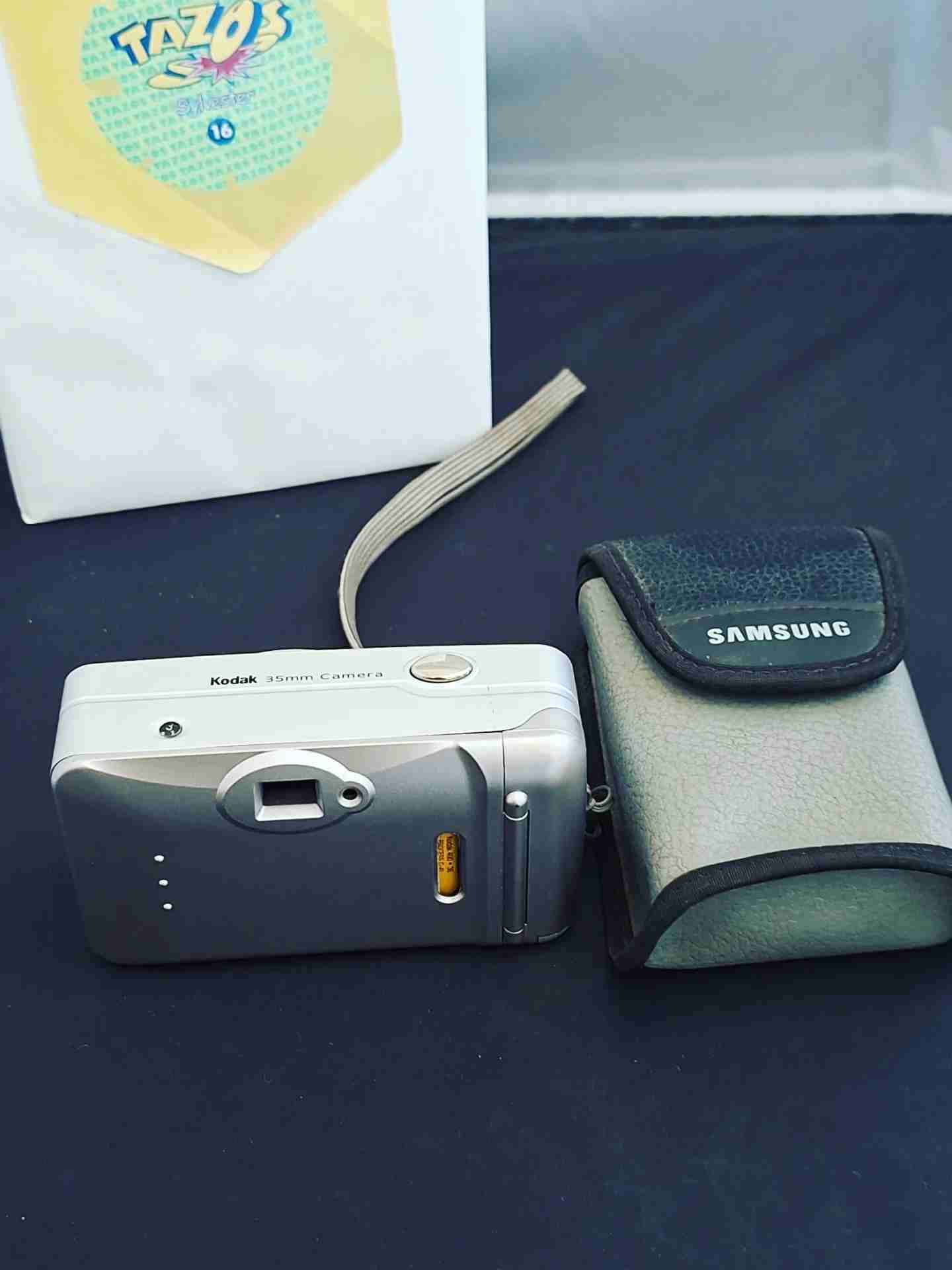 Cámara Kodak EC 200 plateada - miniatura 2