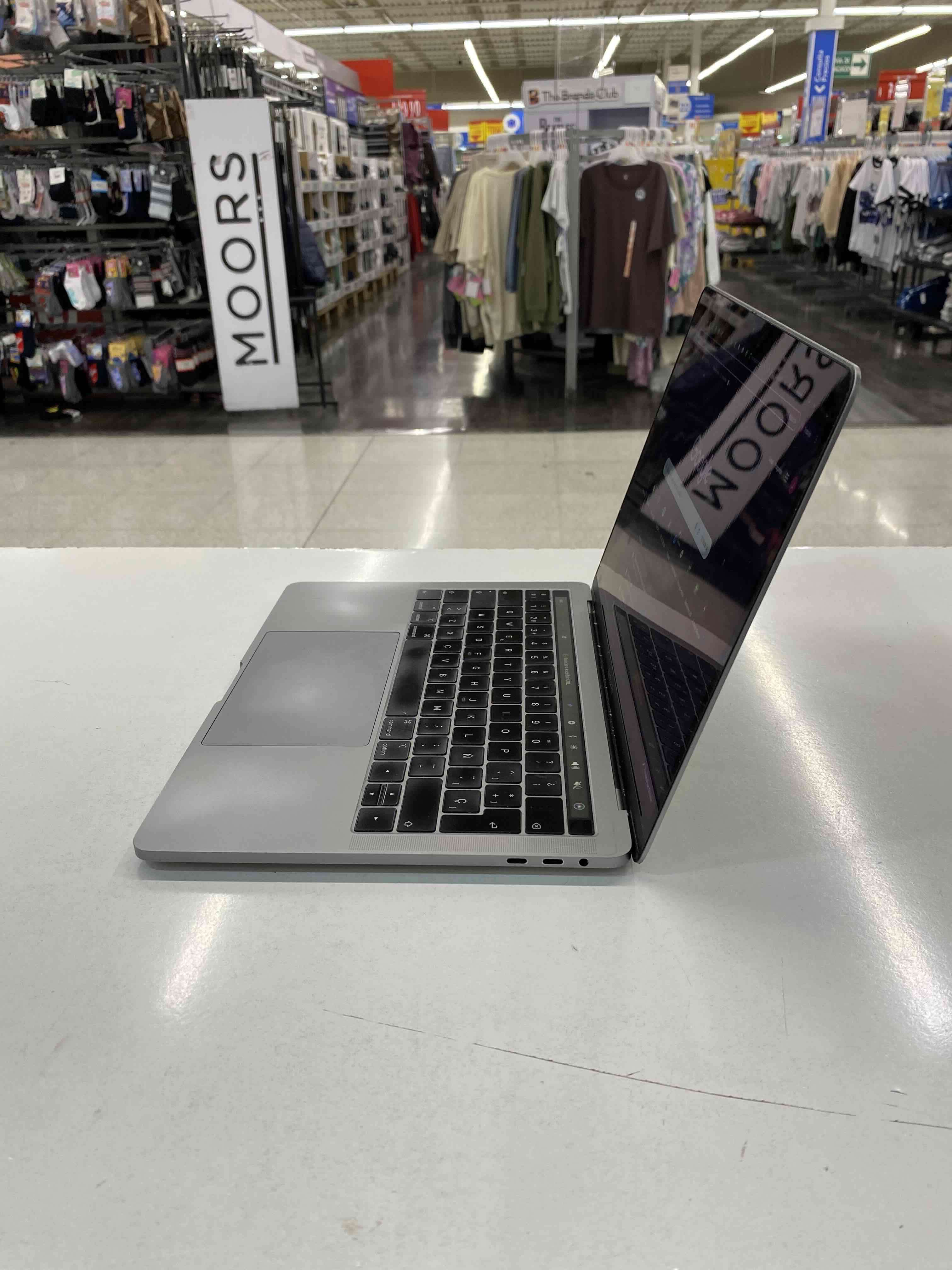 MacBook Pro Touch Bar 13” 2018 - miniatura 6