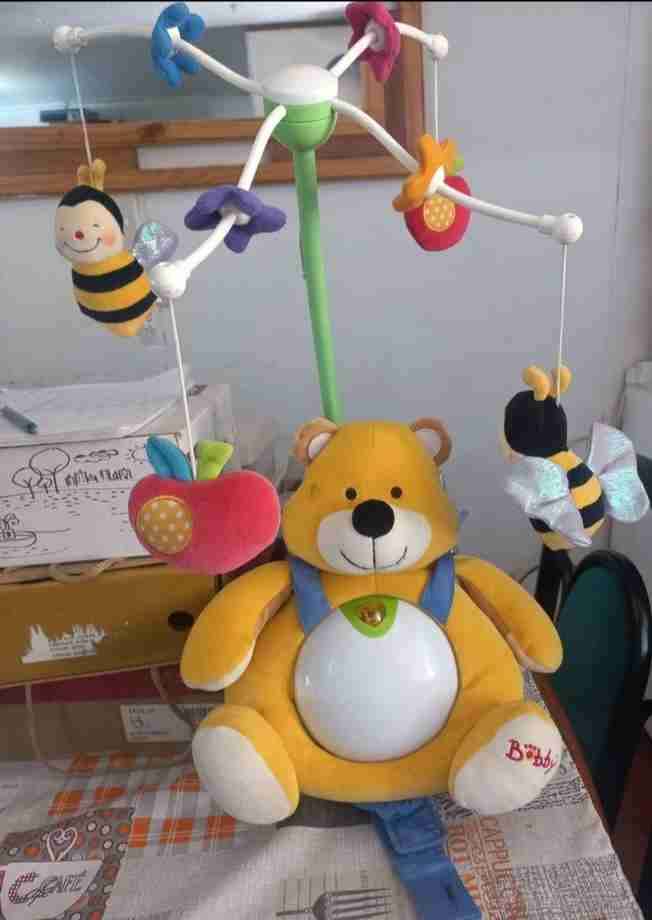 Móvil musical de cuna