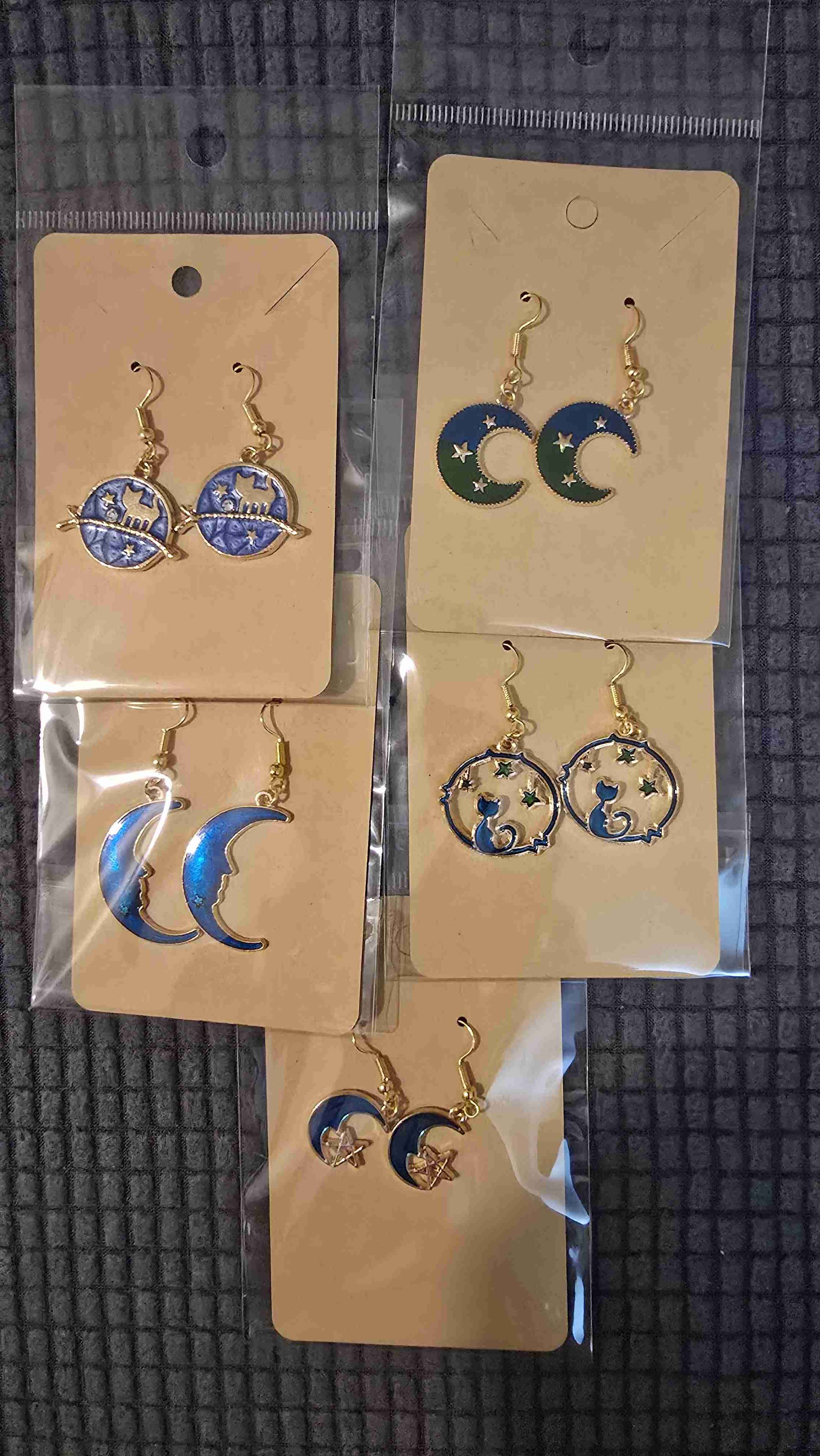 Set de aros con diseño de luna