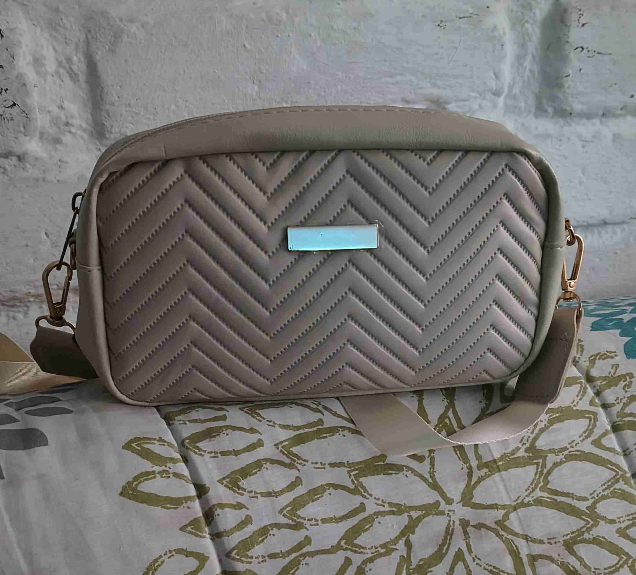 Cartera tipo bandolera beige