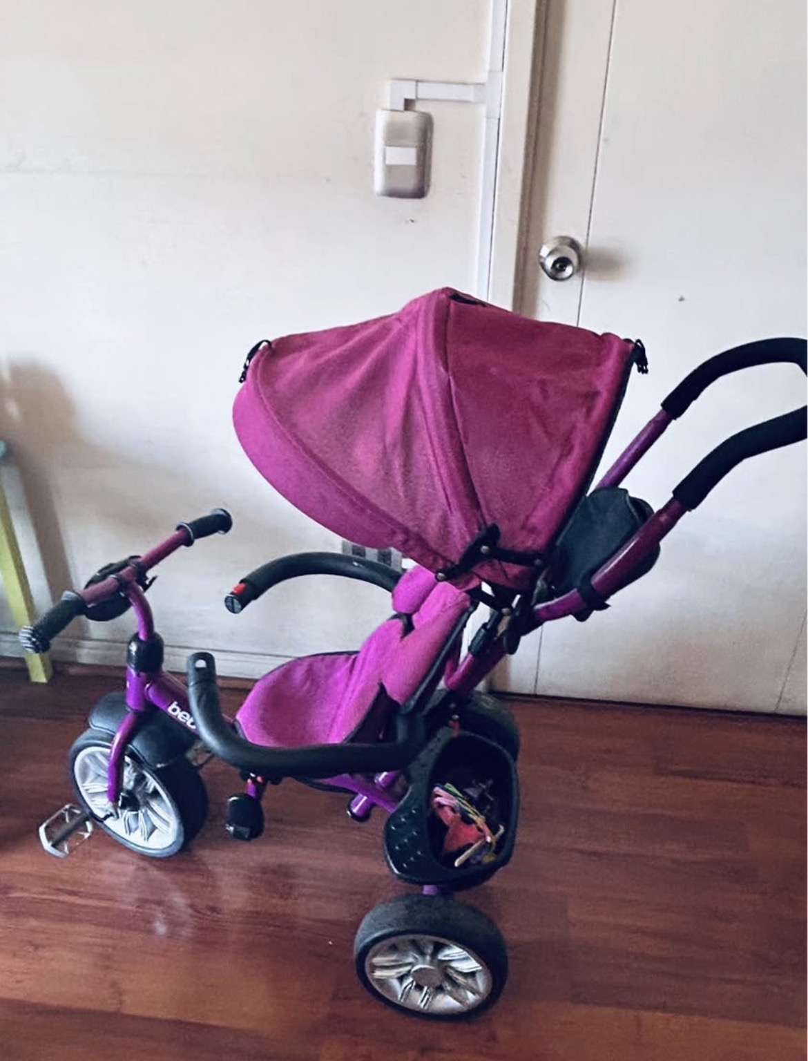 Triciclo infantil Bebesit fucsia - miniatura 2