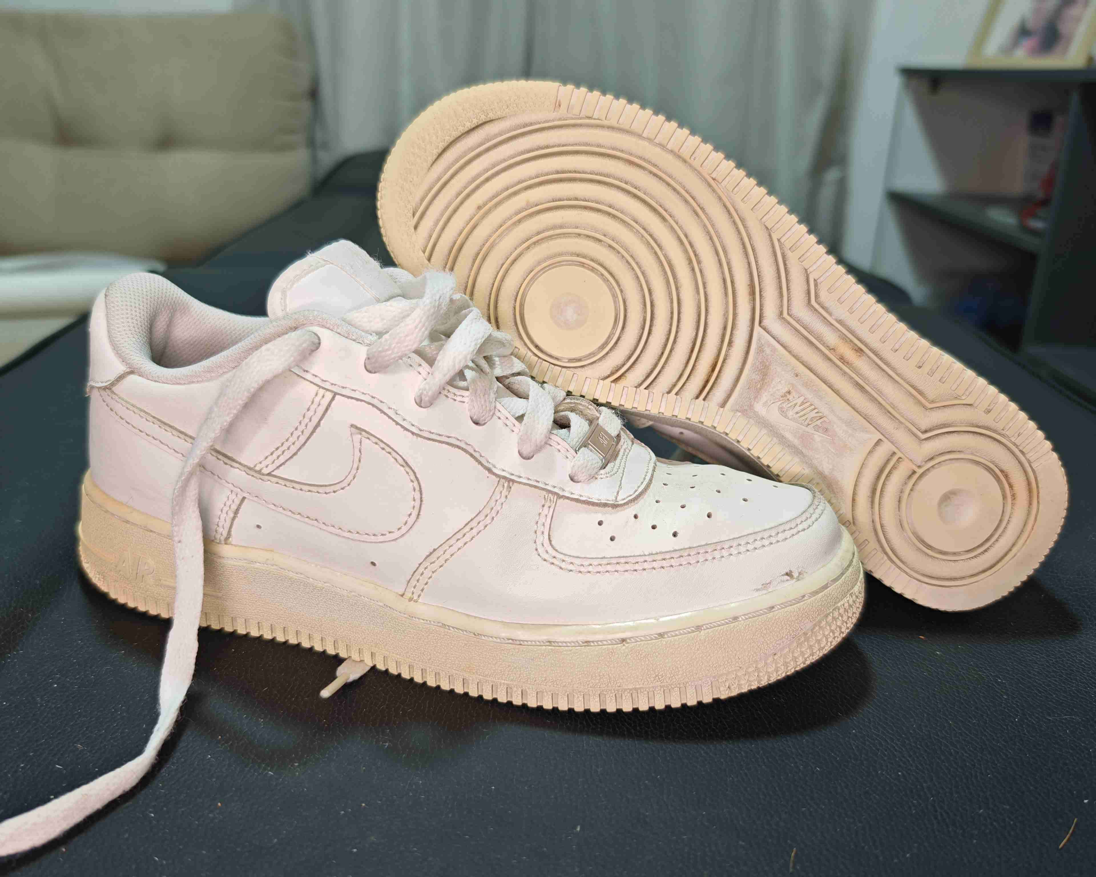 Zapatillas blancas deportivas