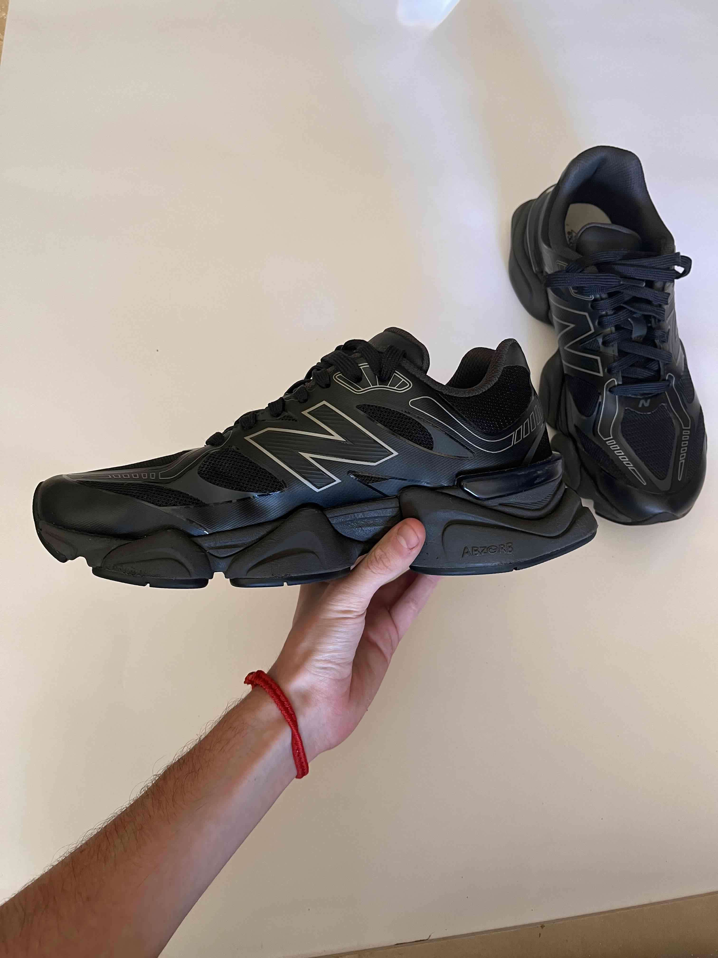 new balance 9060 42/8.5 us - 4