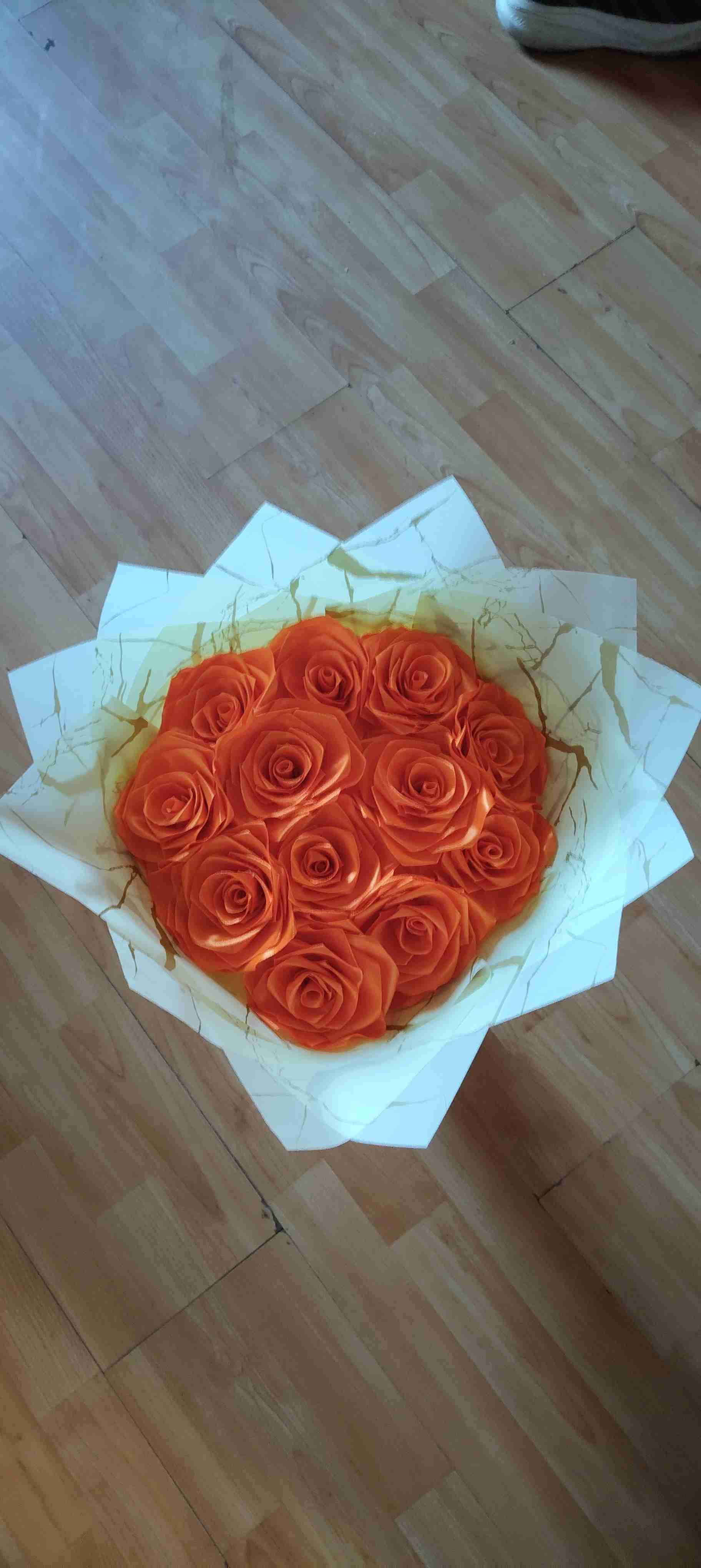 Ramo de rosas naranjas