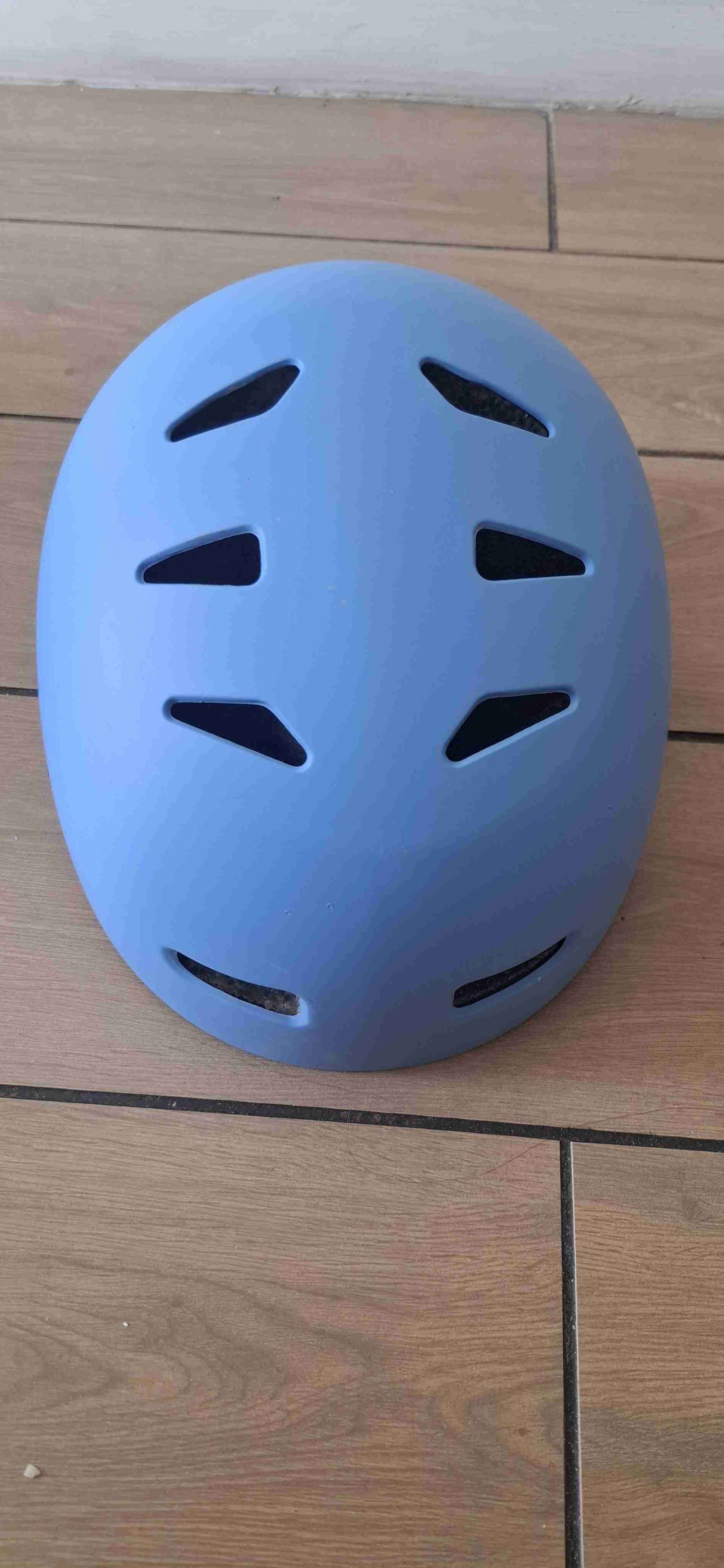 Casco azul para ciclismo