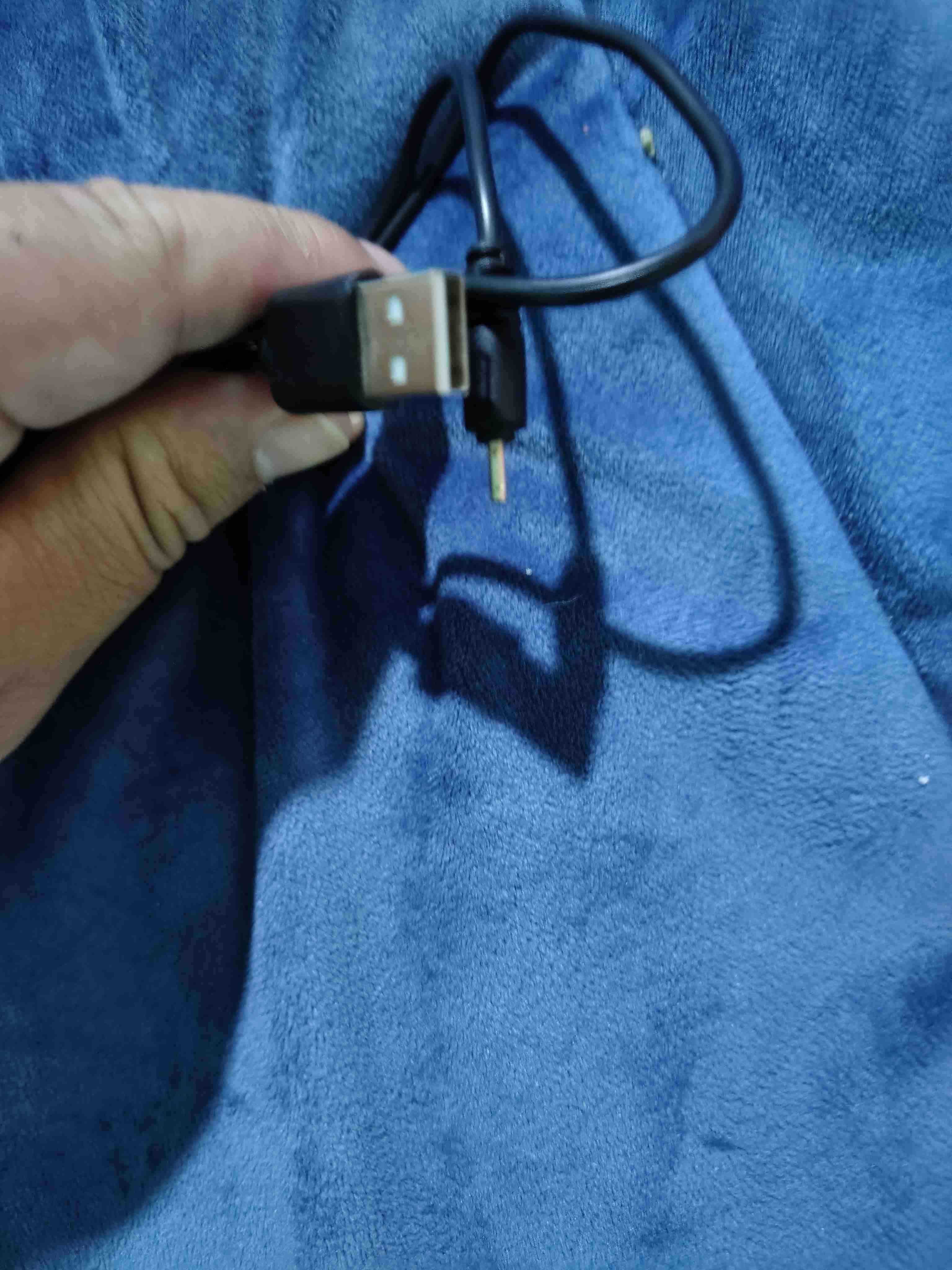 Altavoz Bluetooth portátil negro - miniatura 4