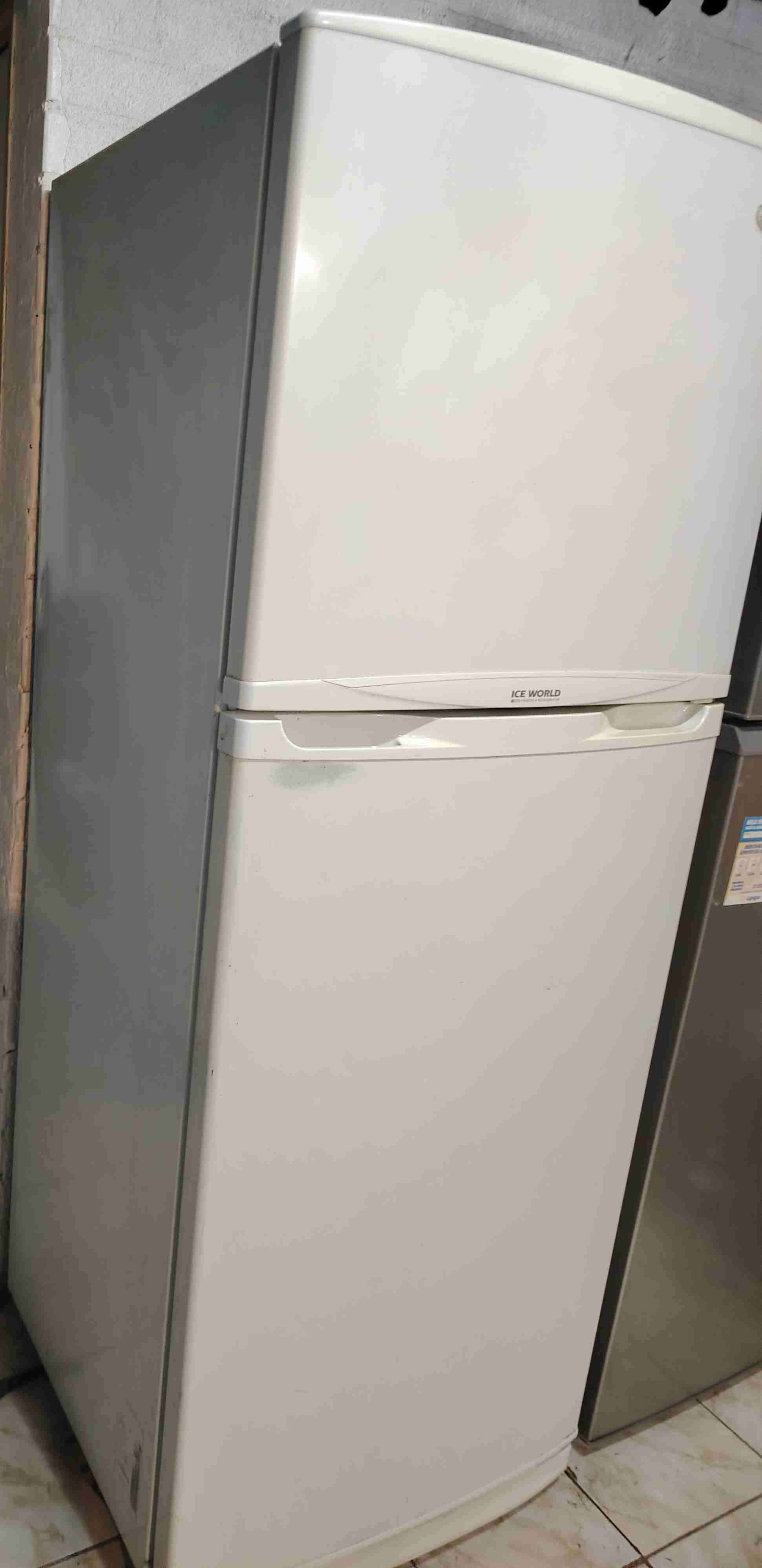 Refrigerador Samsung de 350 litros aprox.
