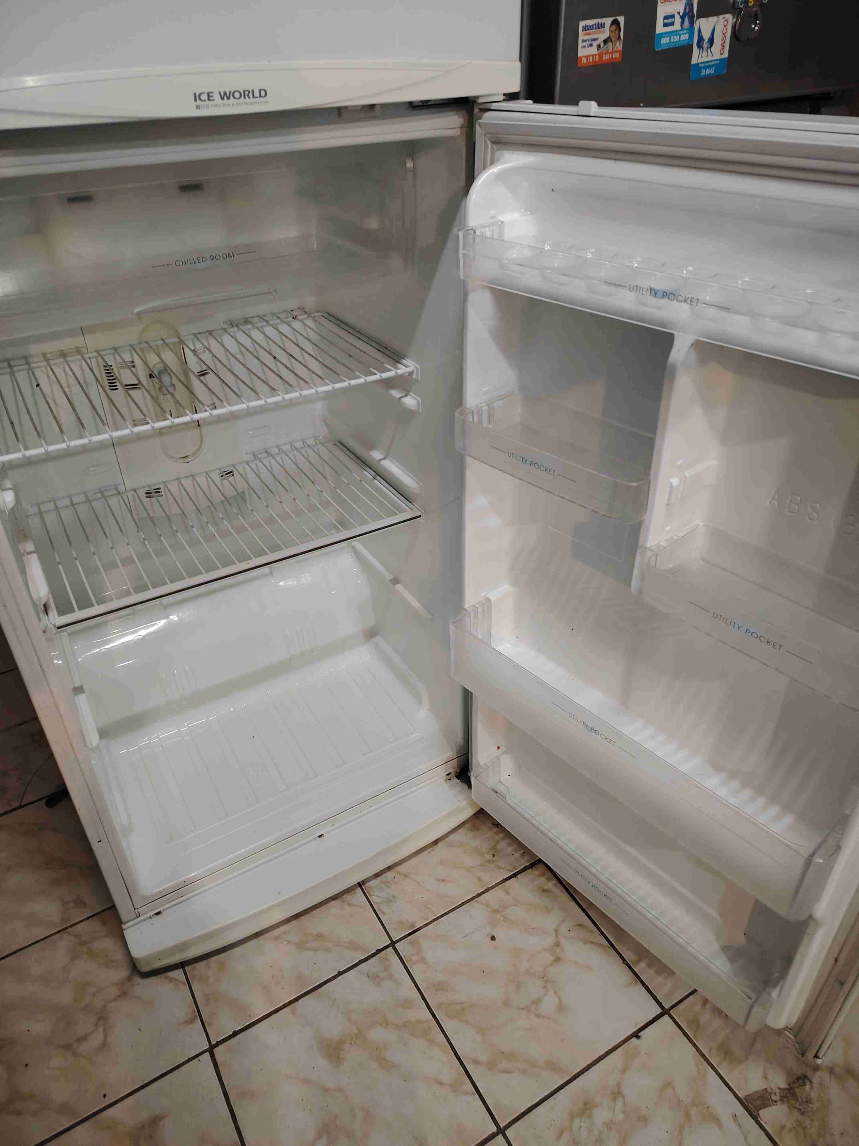 Refrigerador Samsung de 350 litros aprox. - 4