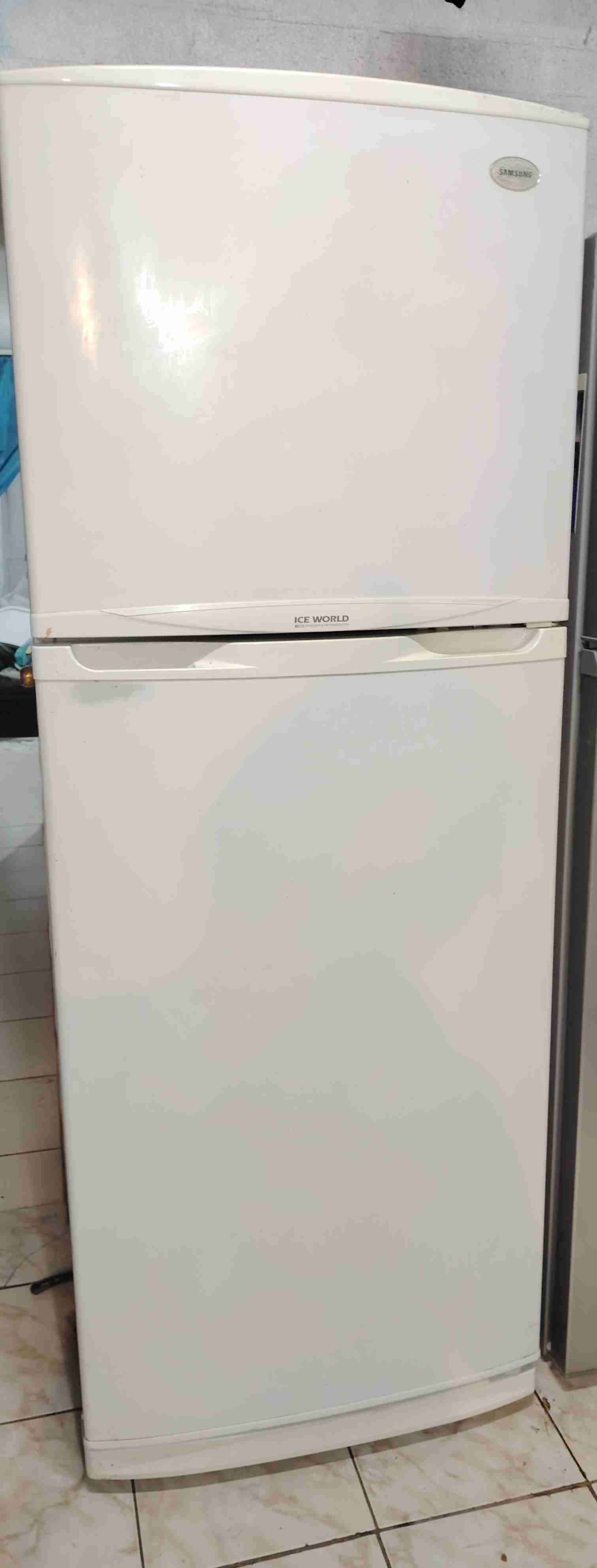 Refrigerador Samsung de 350 litros aprox. - 5