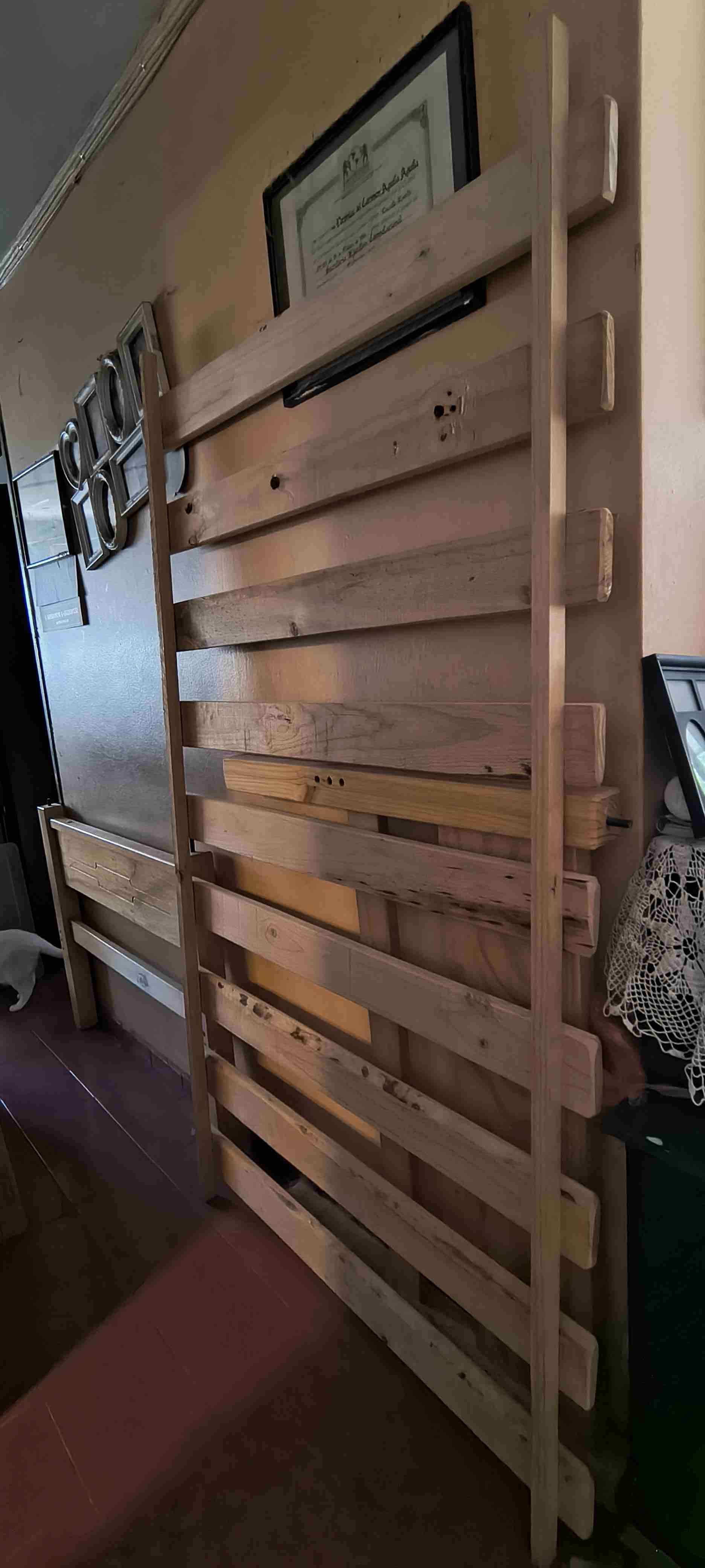 Respaldo y pie de cama de madera - miniatura 3