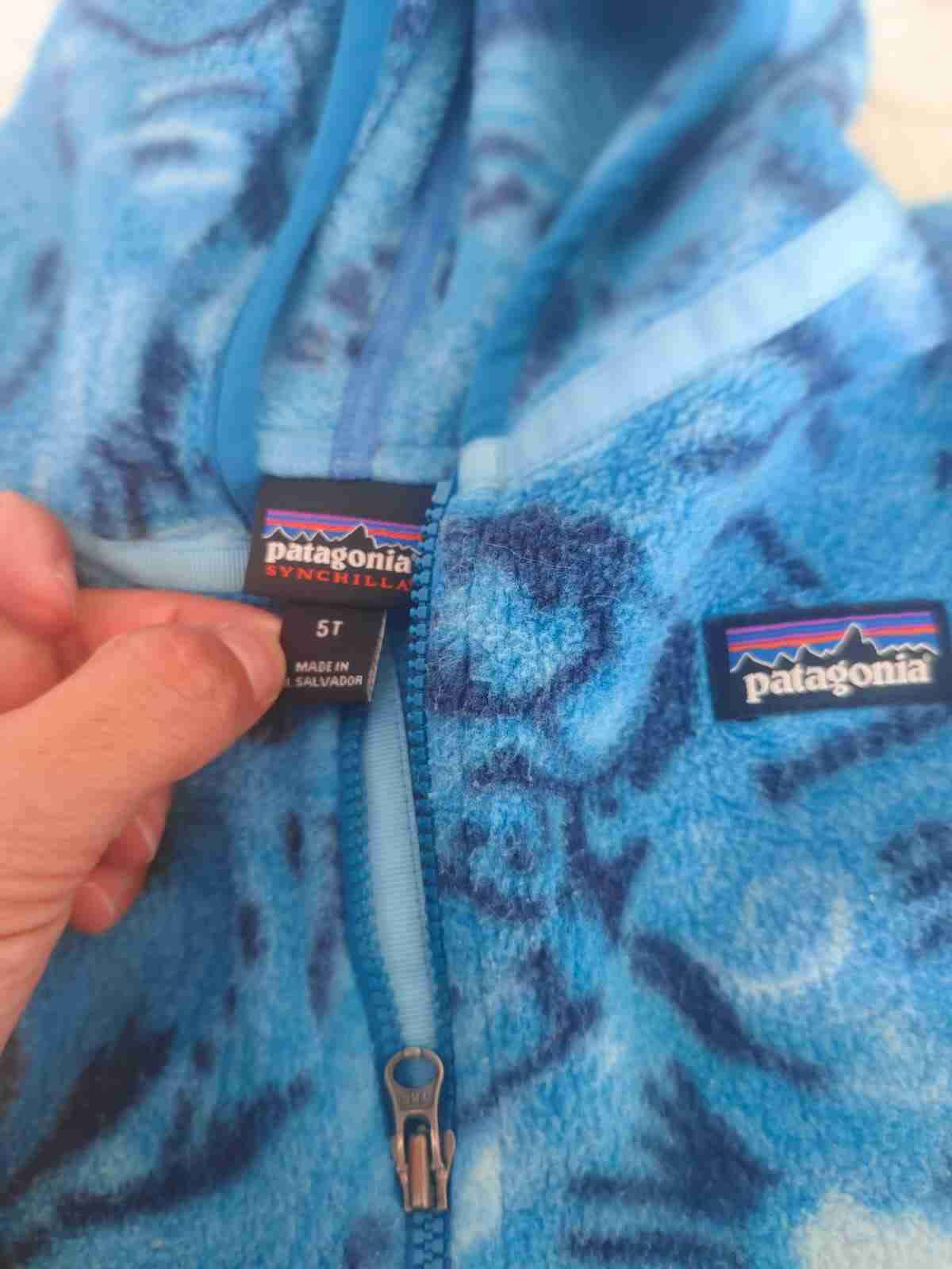 Chaqueta polar azul estampada Patagonia talla 5 - miniatura 2