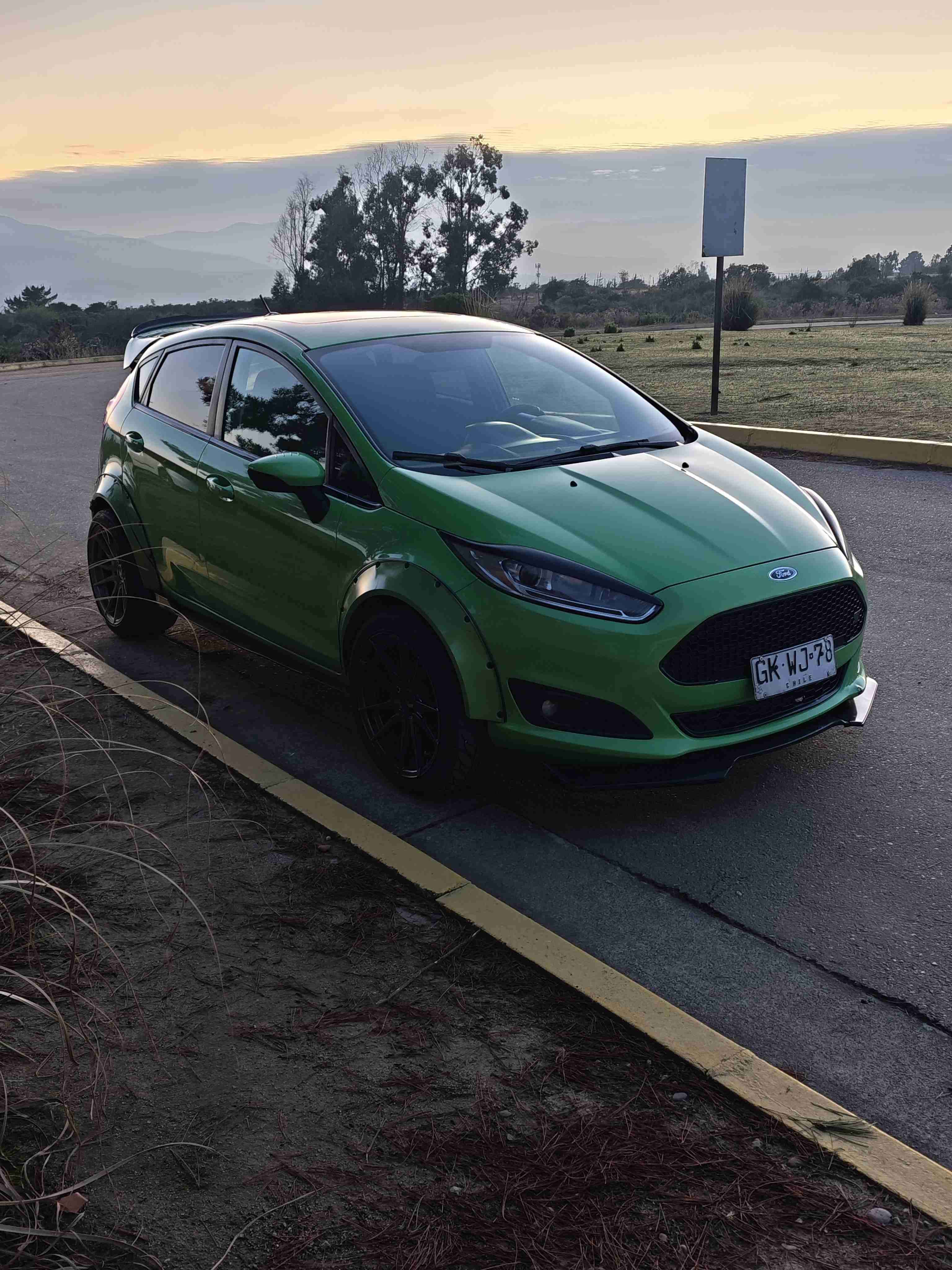 Ford fiesta - miniatura 2