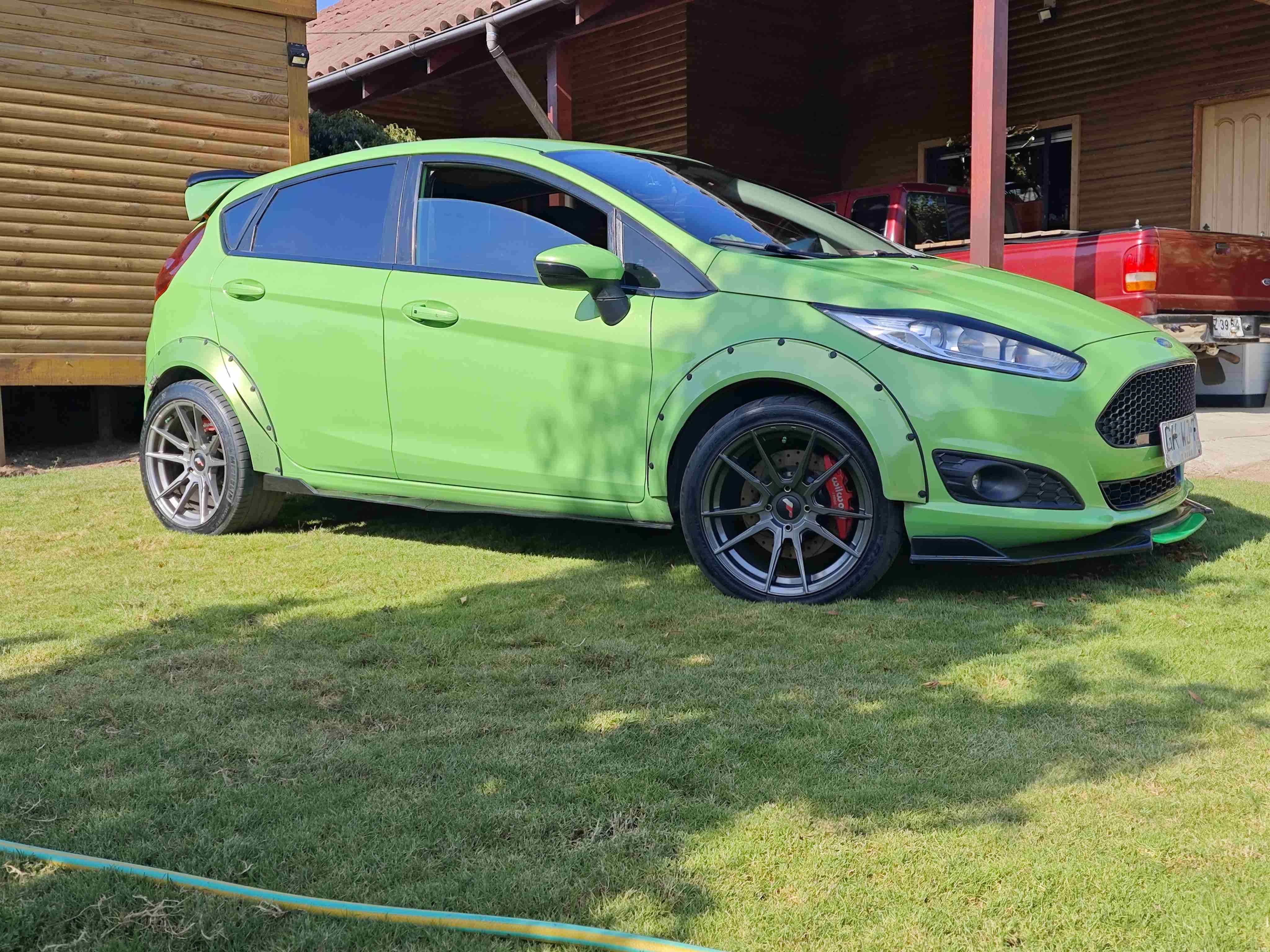 Ford fiesta - miniatura 3