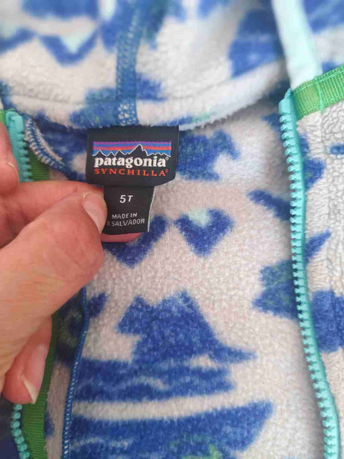 Polar  gris/ azul marca patagonia talla 5 - miniatura 2