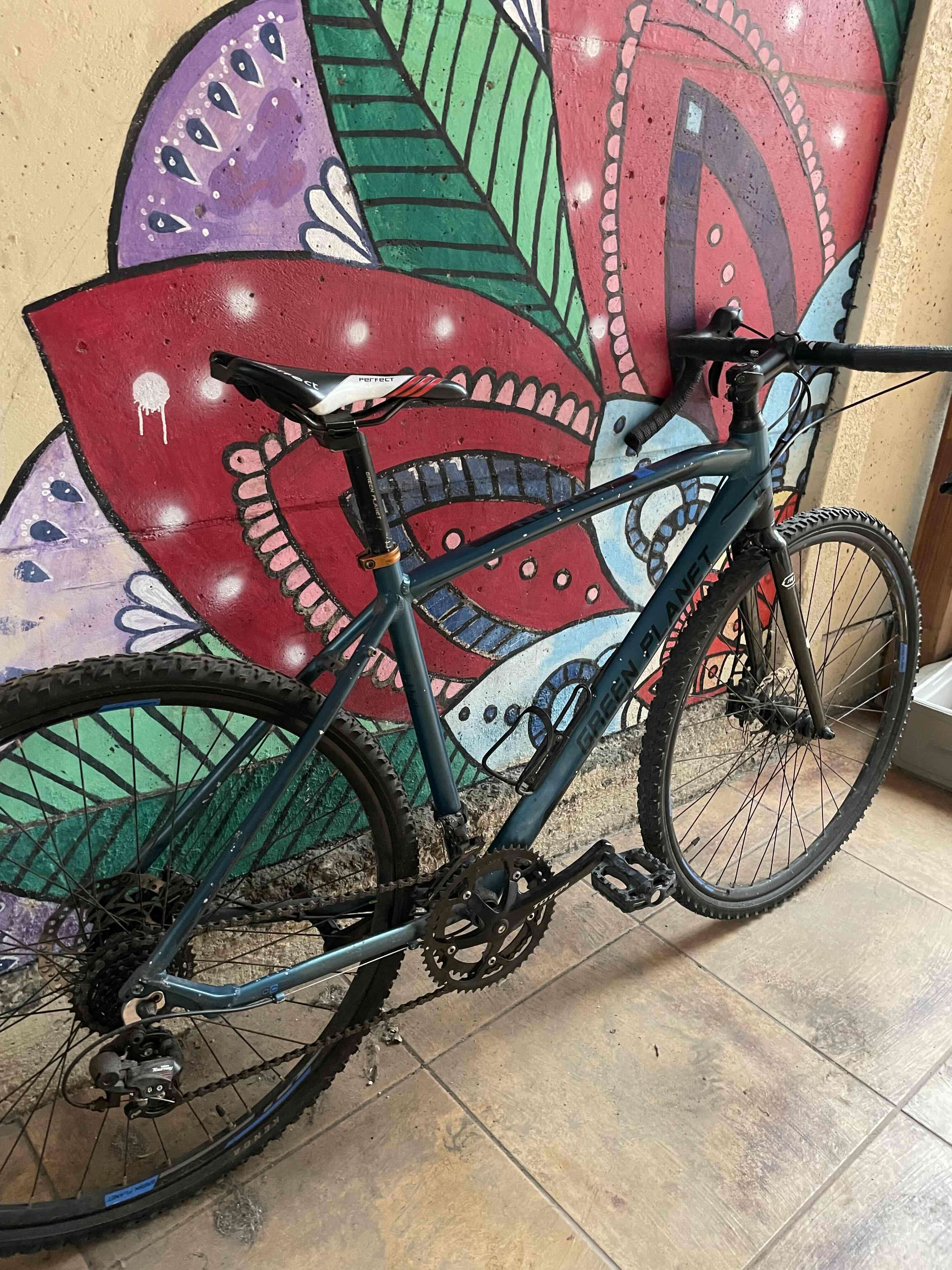 Bicicleta pistera con neumáticos mtb - miniatura 2