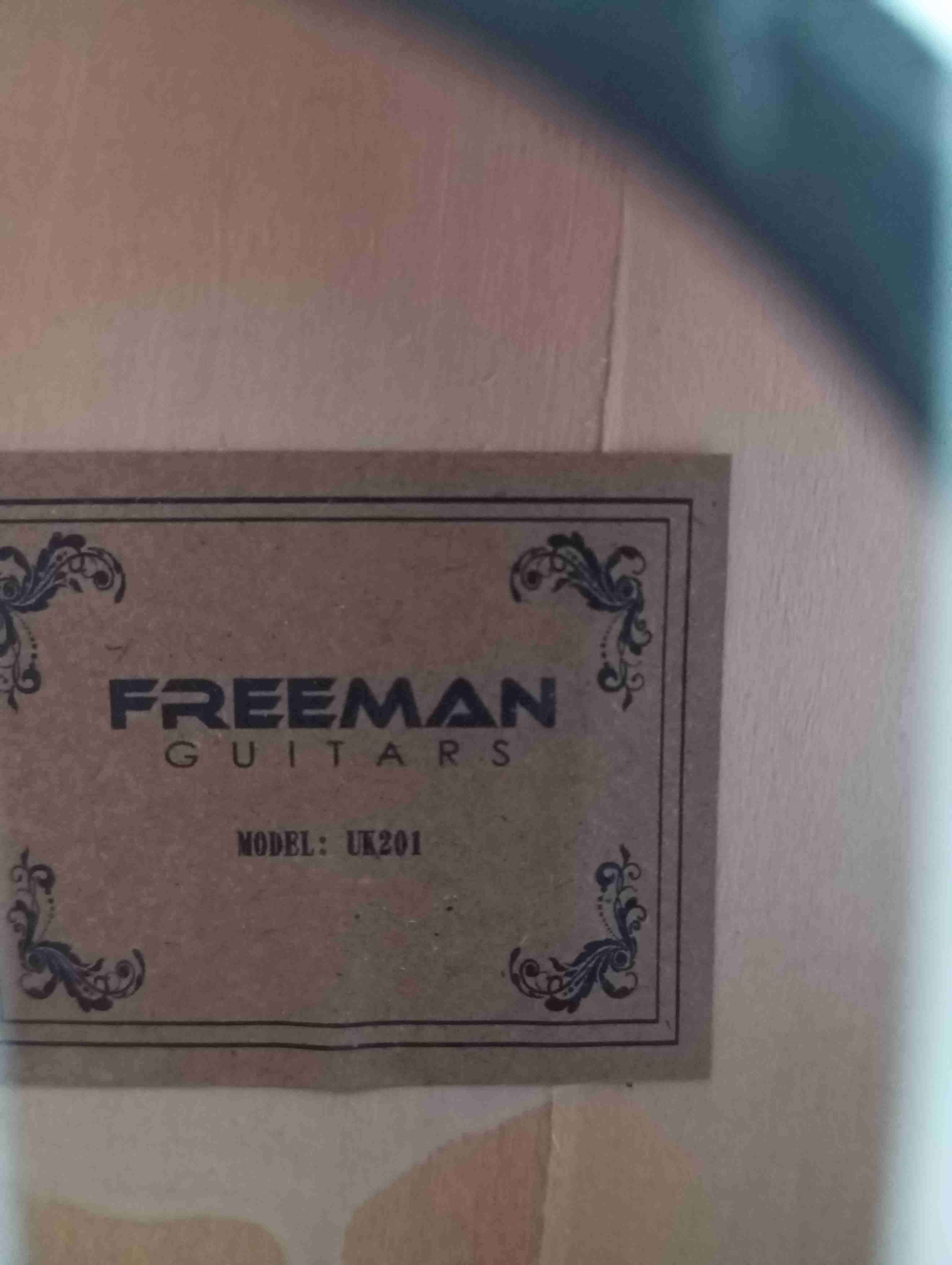 Ukulele Freeman Guitars negro - miniatura 4