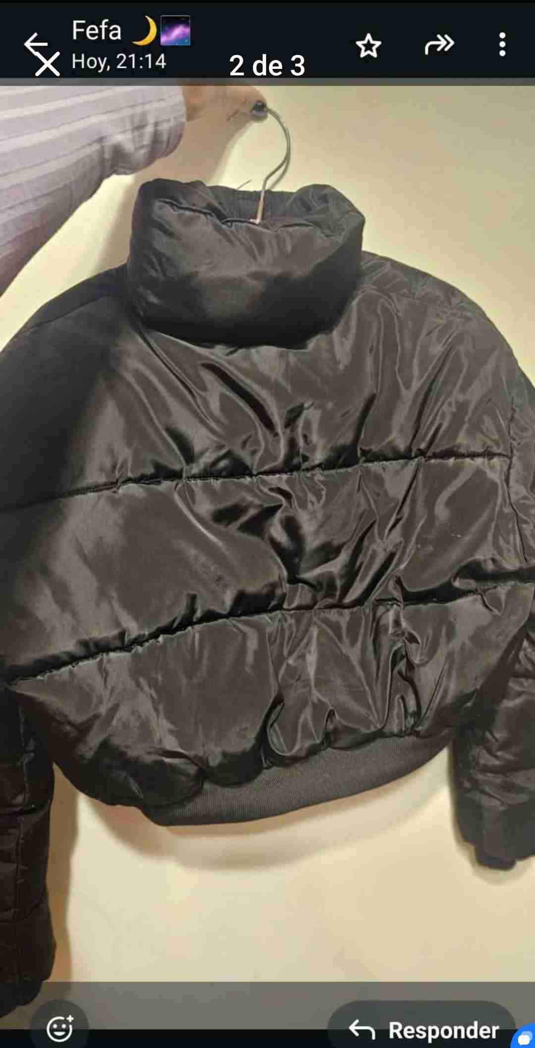 Chaqueta negra acolchada - miniatura 2