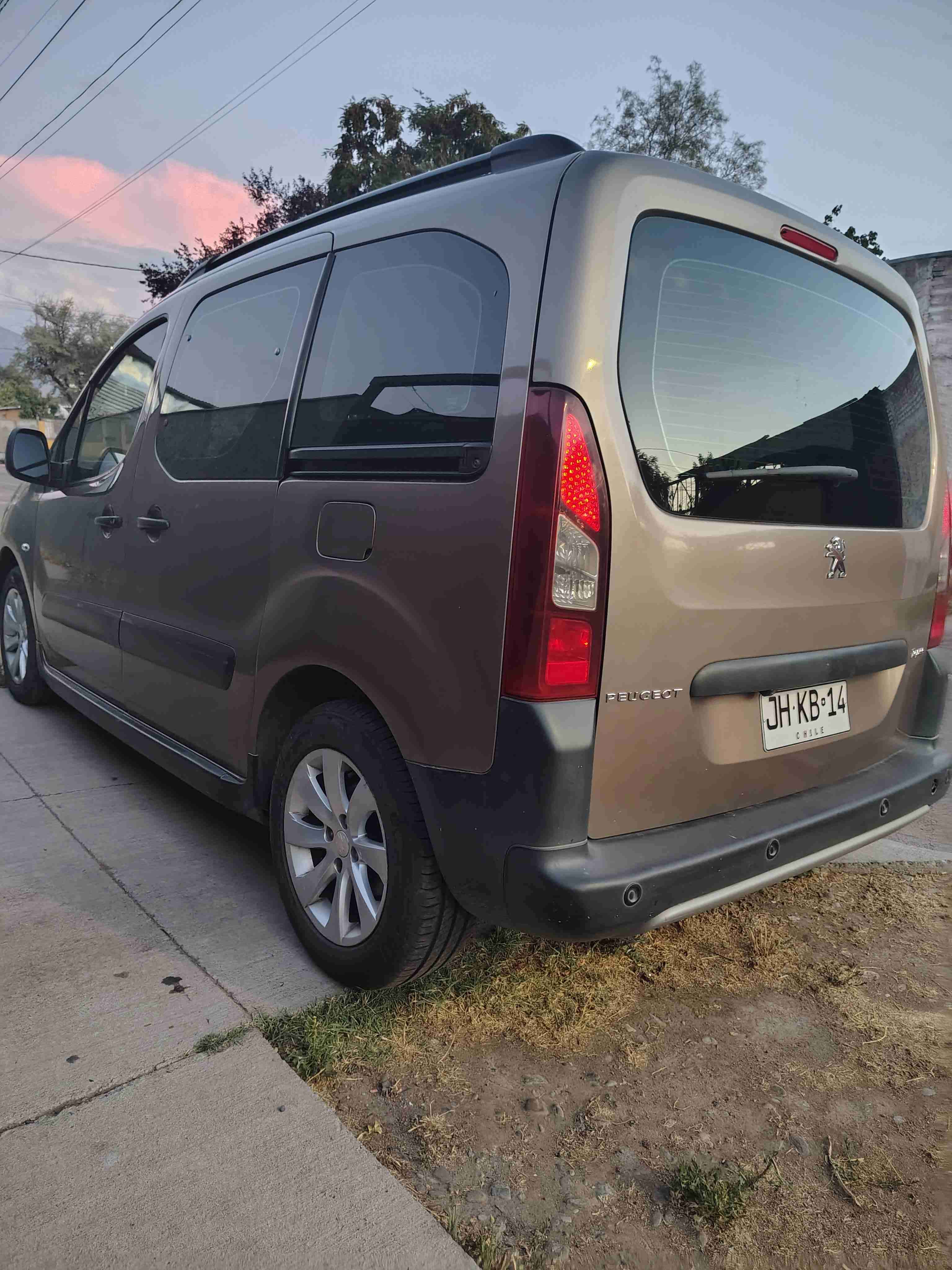 Forgon Peugeot Partner tepee 2017 Diesel - 3