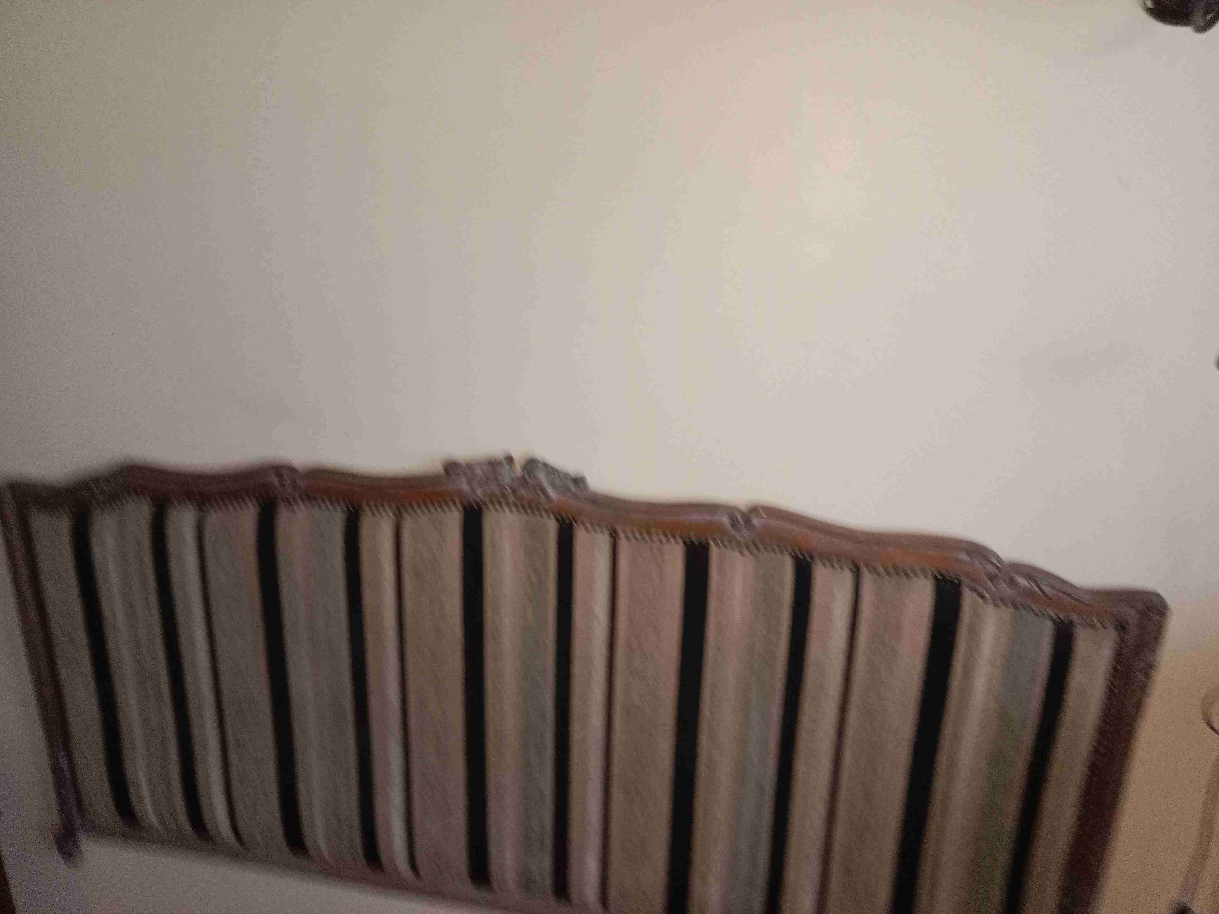 Cabecera de cama tapizada - miniatura 2