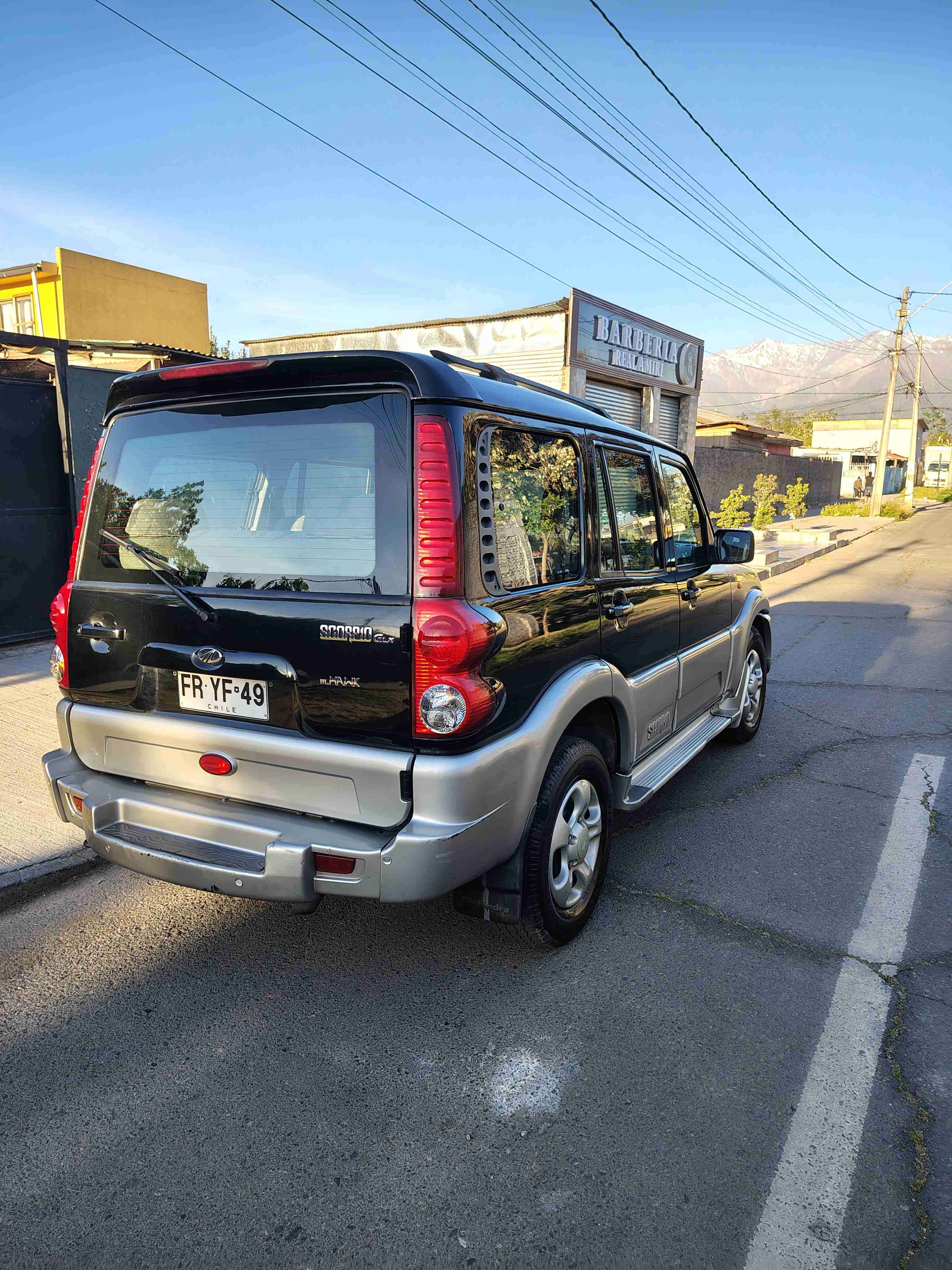 Mahindra Scorpio TurboDiesel 2.2 - 2013 - miniatura 3