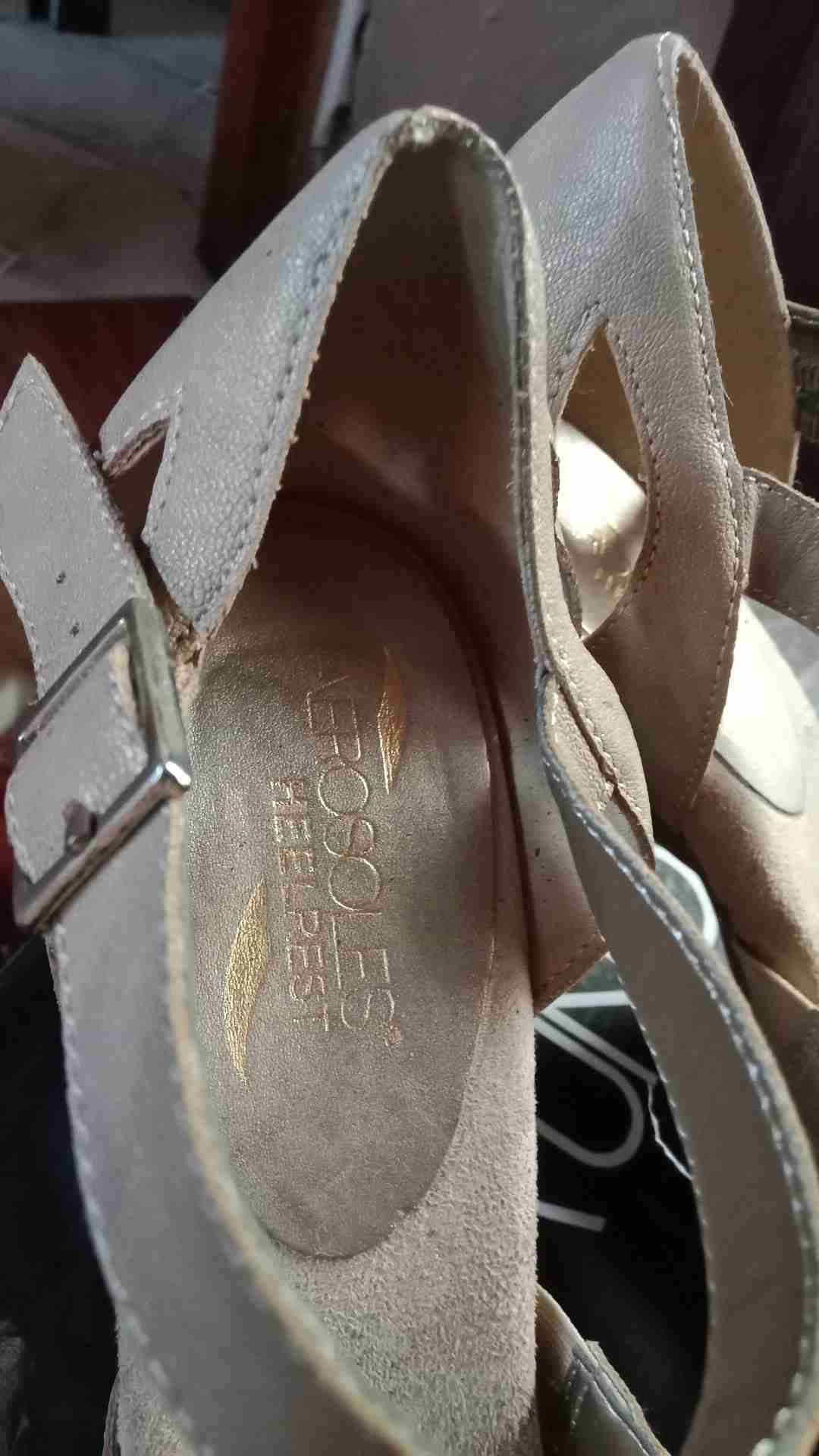 Sandalias beige Aerosoles