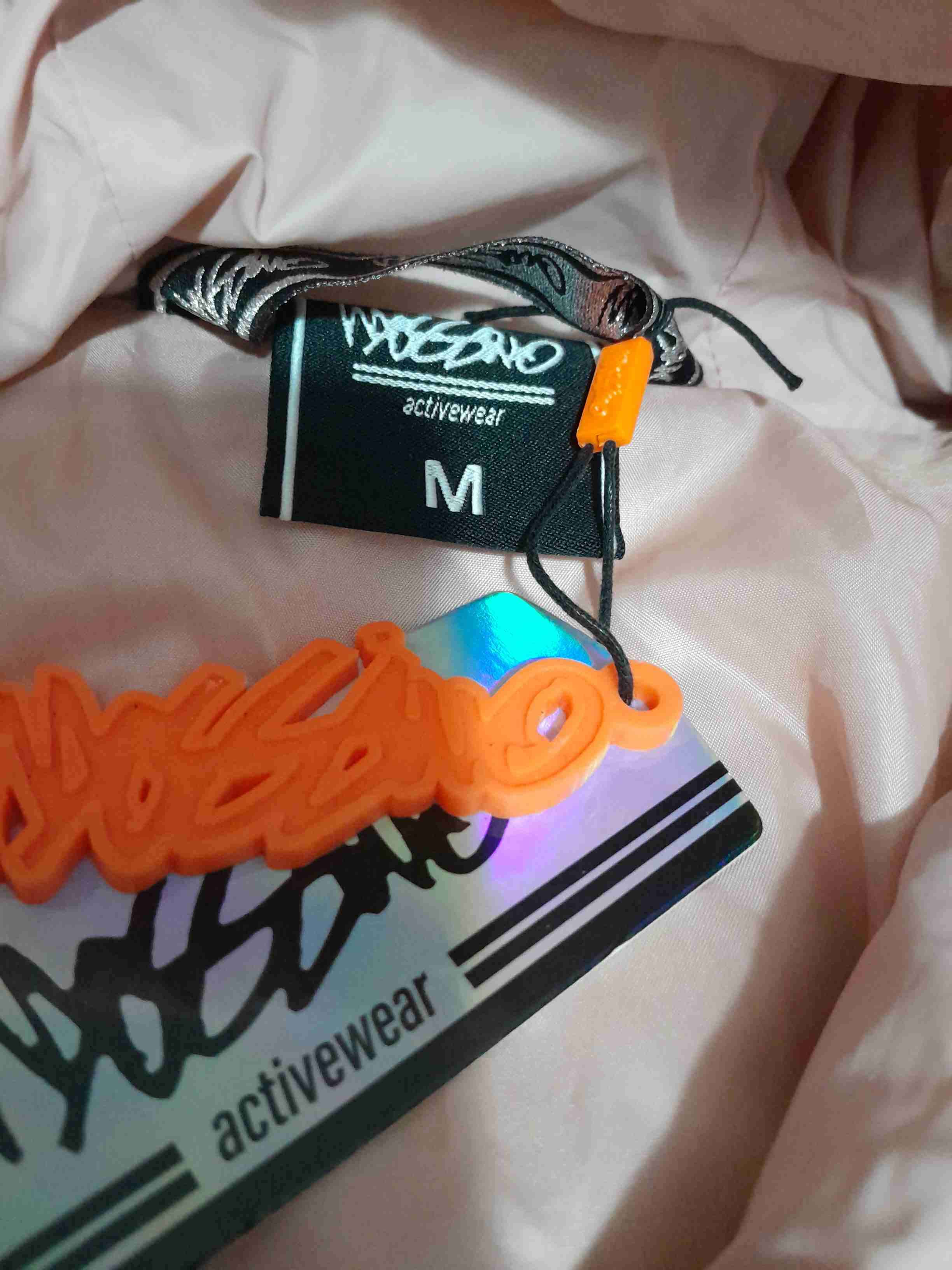Parka rosada con capucha - miniatura 2