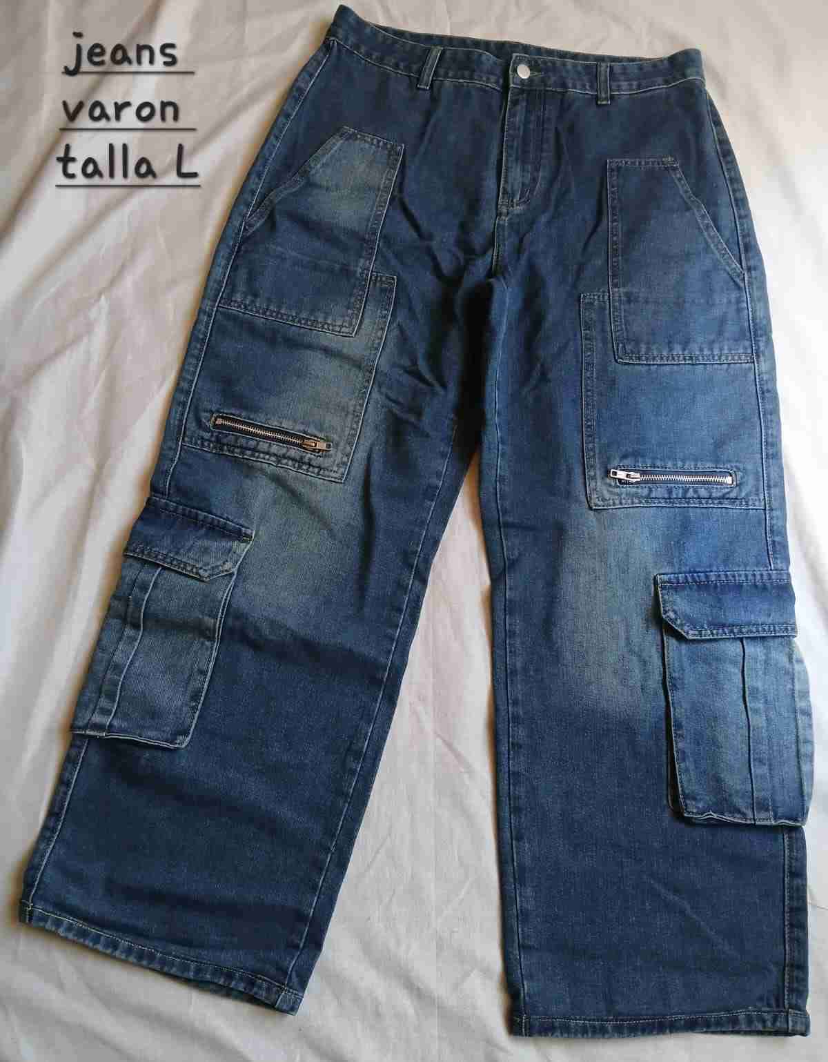 Jeans hombre con bolsillos