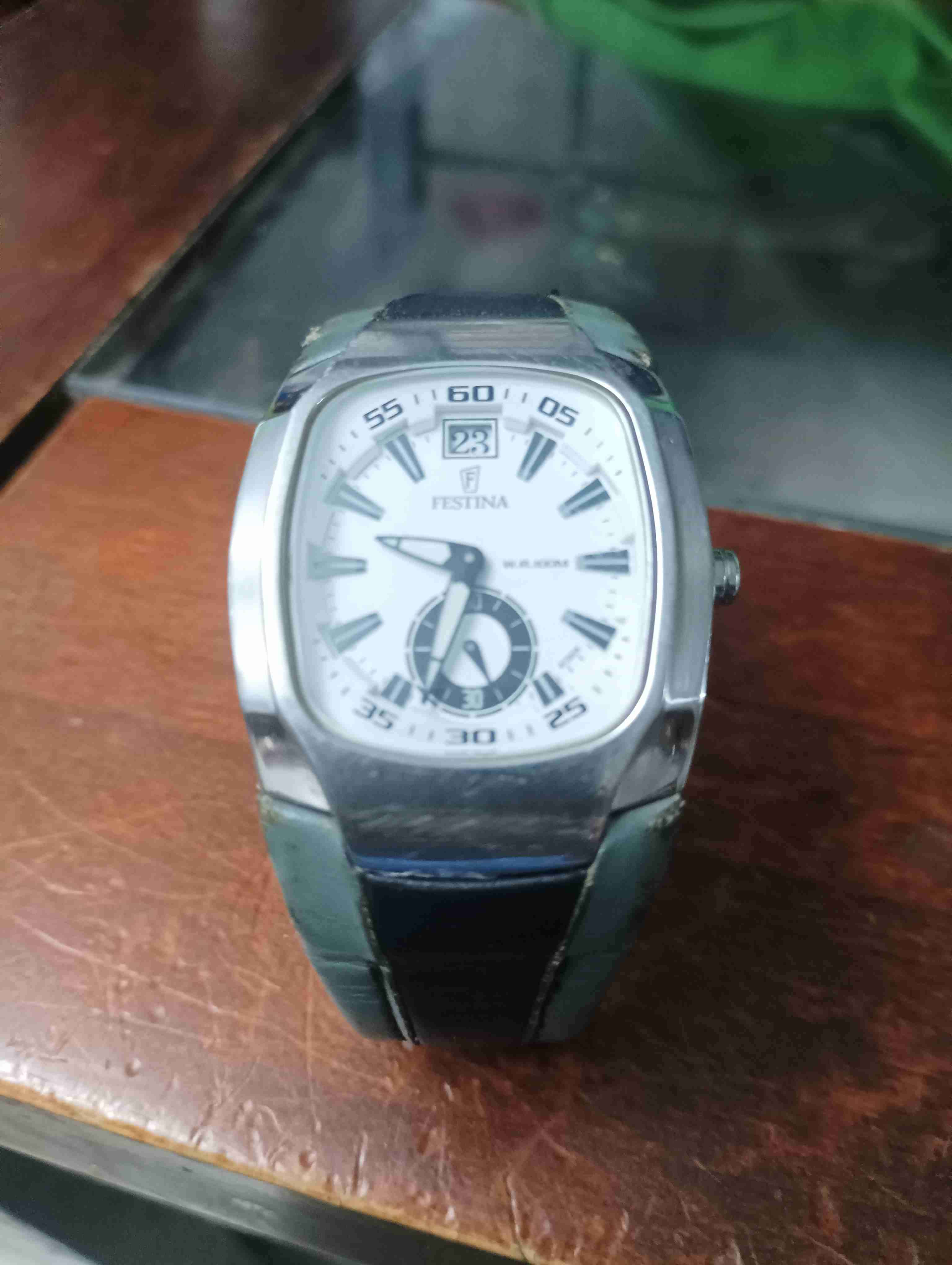 Reloj Festina plateado