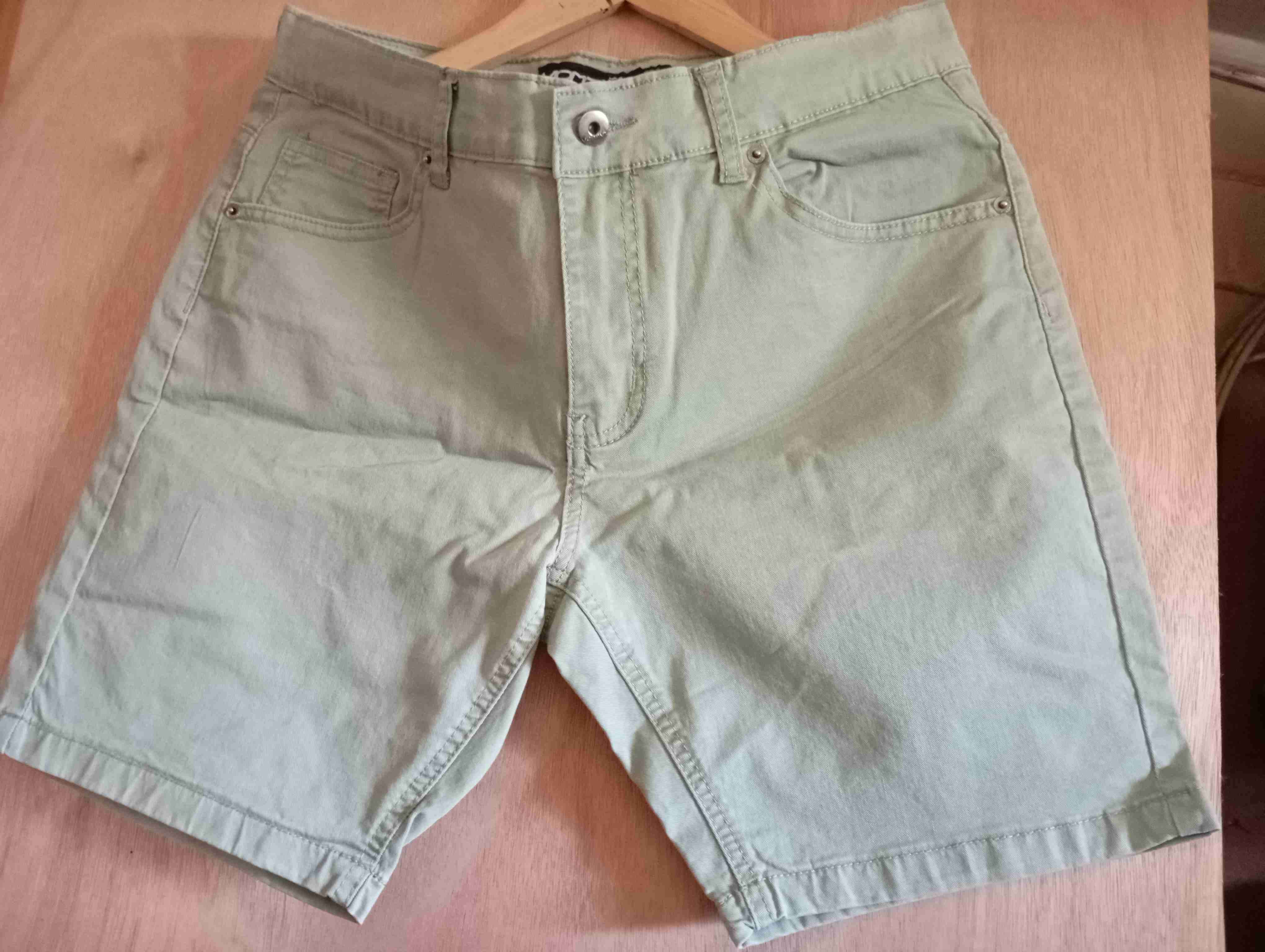 Shorts verde claro hombre