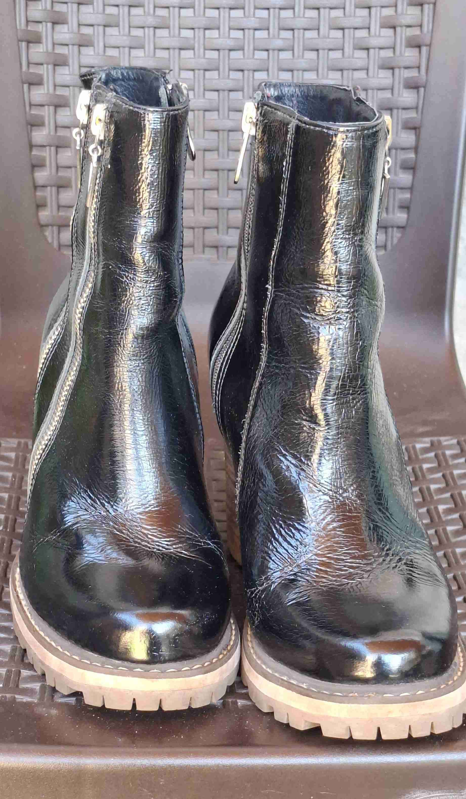 Botines negros con tacón alto - miniatura 2