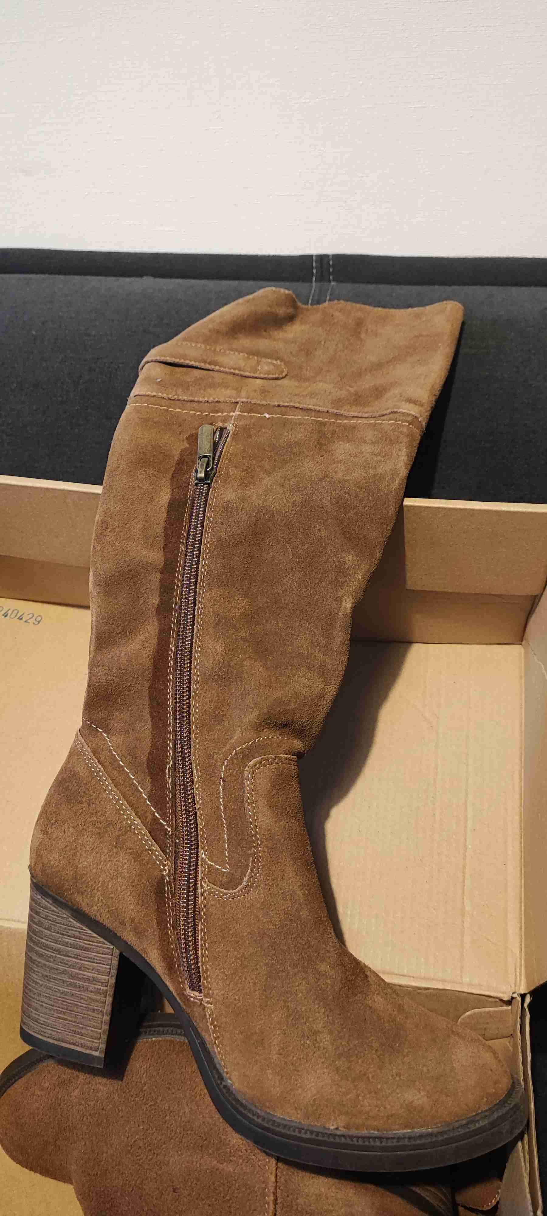 Botas largas de cuero café - miniatura 4