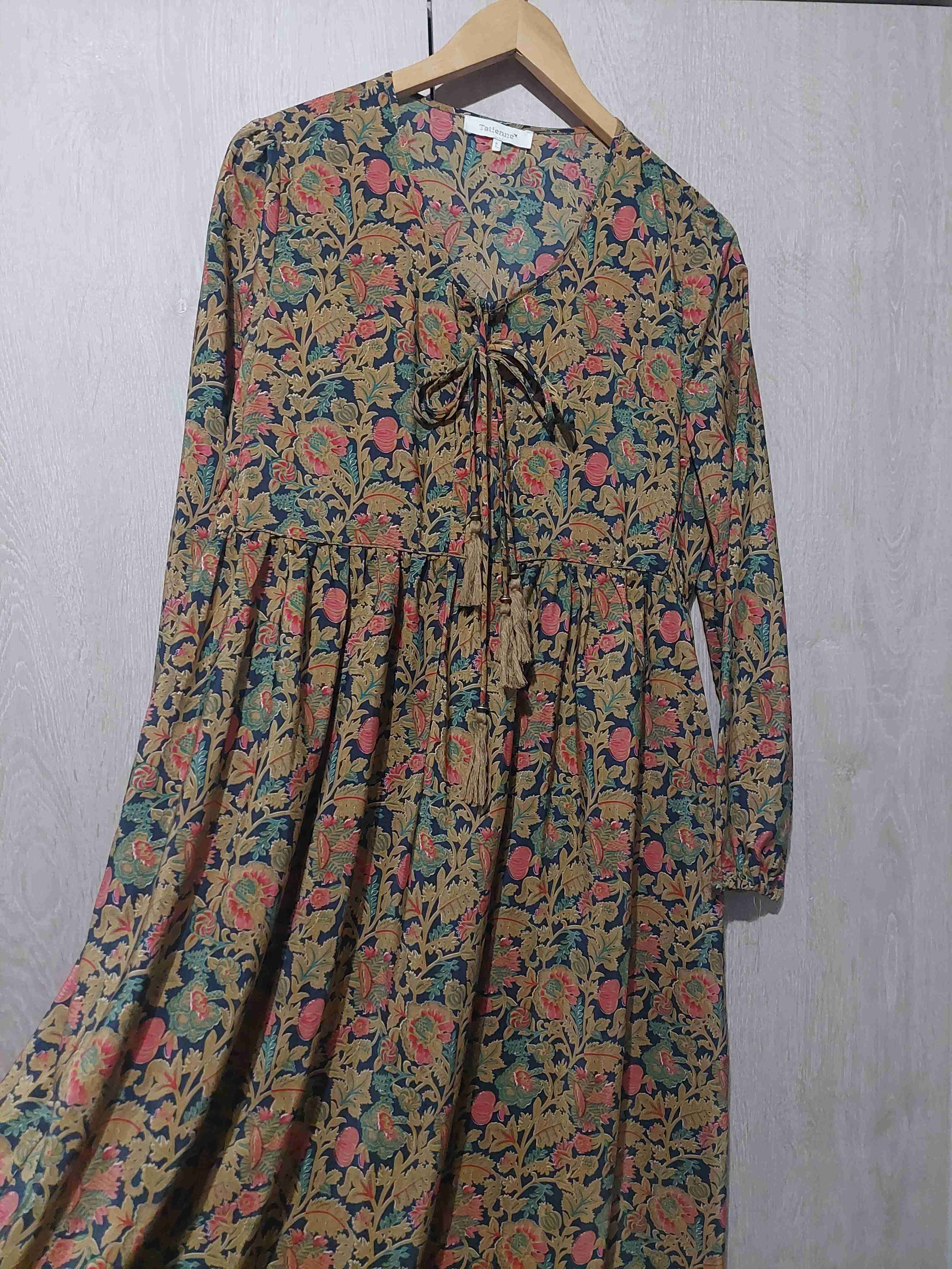 Vestido floral otoñal con mangas - miniatura 3