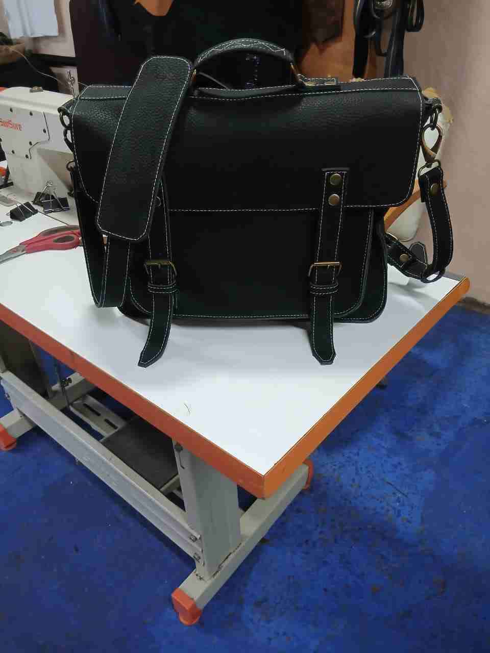 Bolso de cuero estilo vintage - miniatura 3