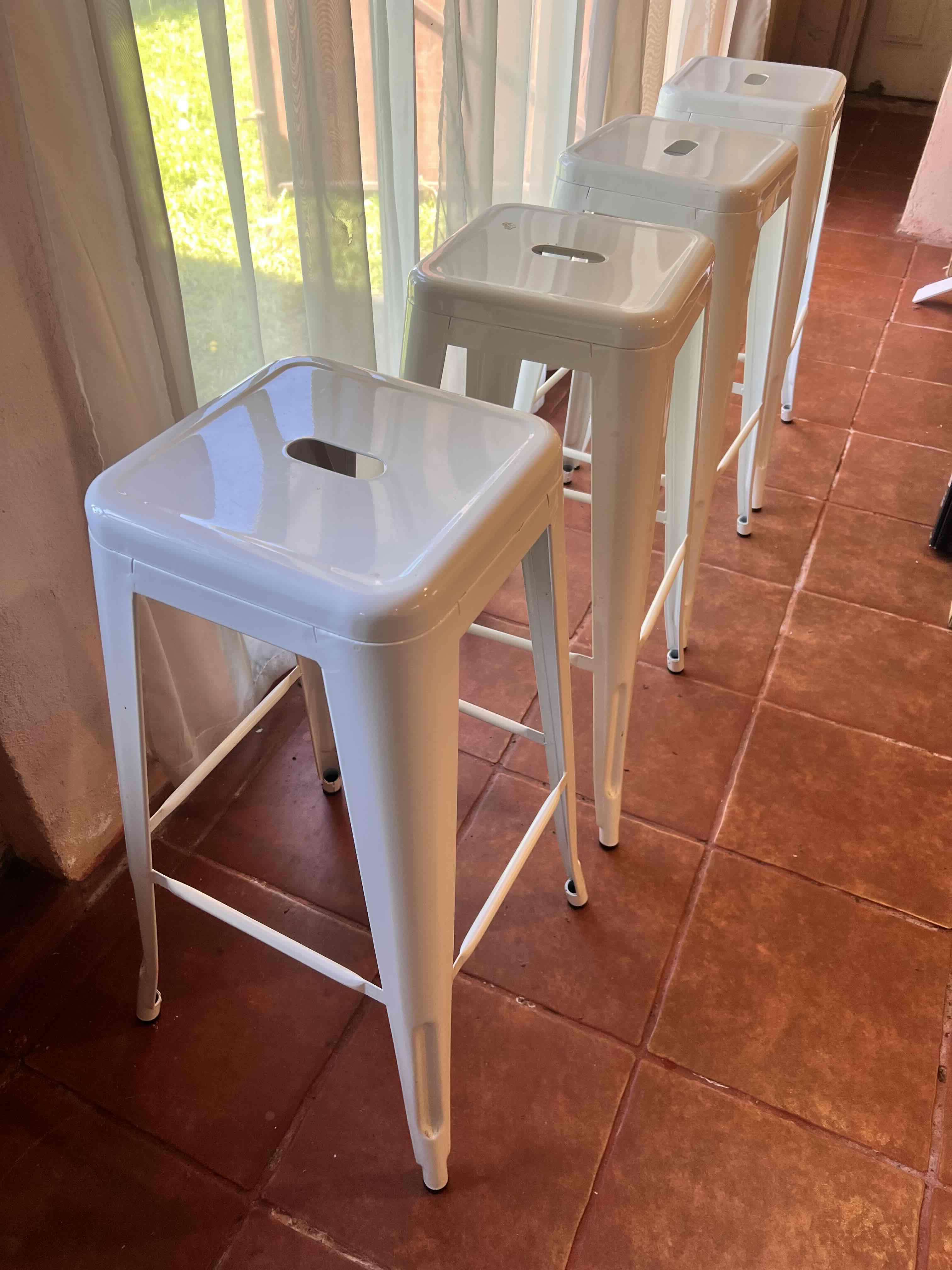 Set de mesa Tolix alta con 4 taburetes Tolix - 3