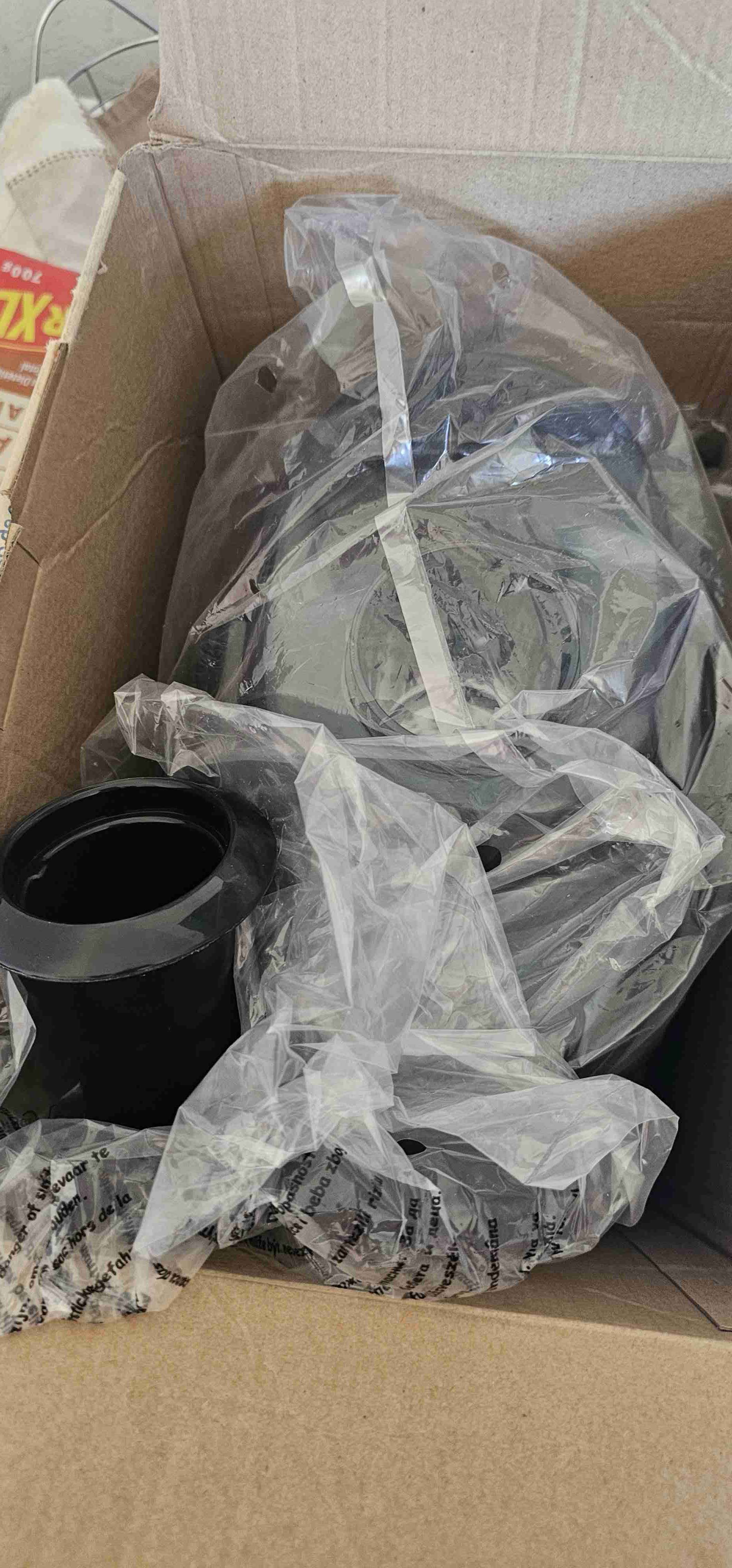 Extractor de jugo negro Thomas - miniatura 3