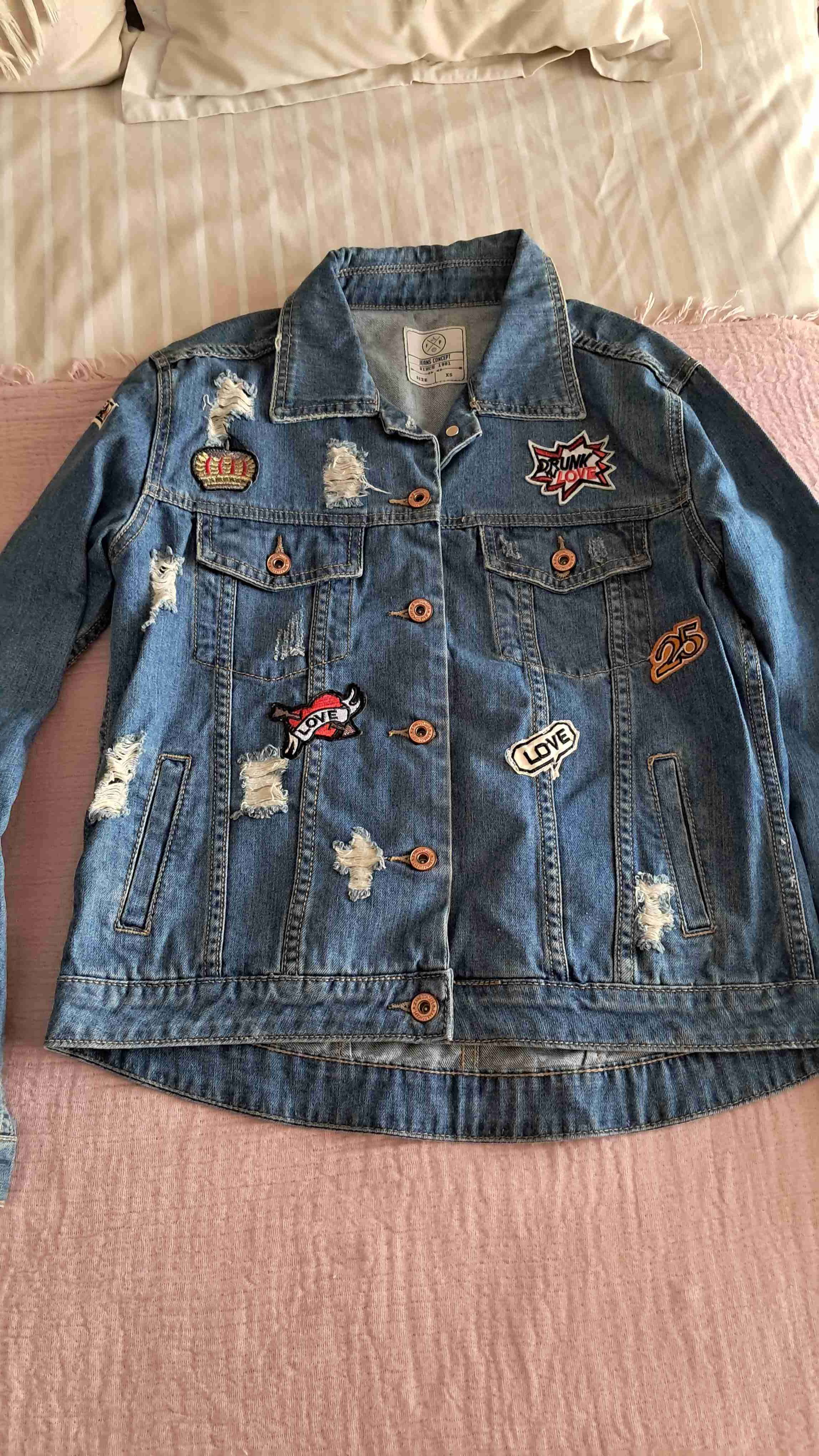 Chaqueta de mezclilla con parches