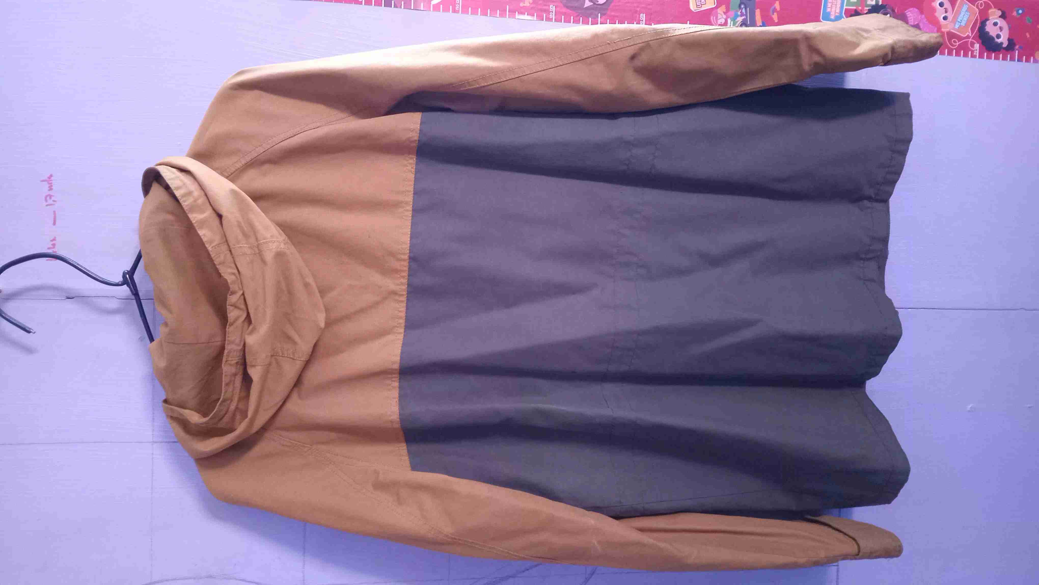 Parka bicolor con capucha - miniatura 2