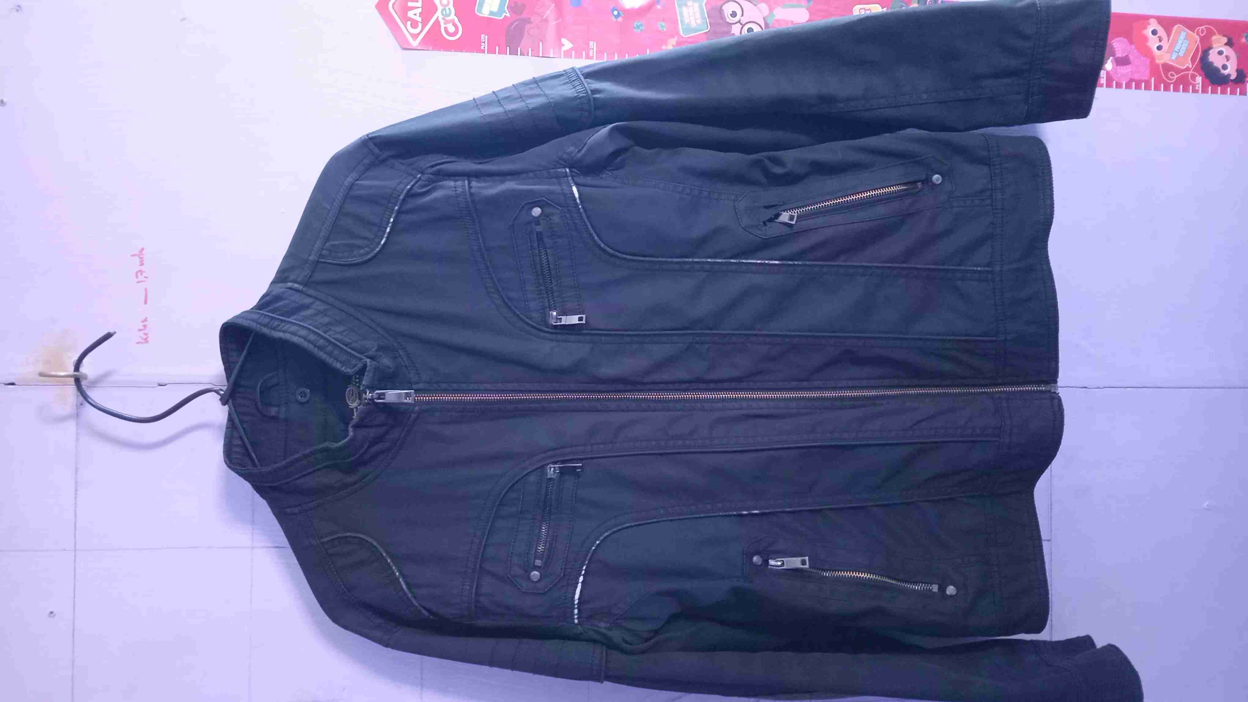 Chaqueta negra de hombre